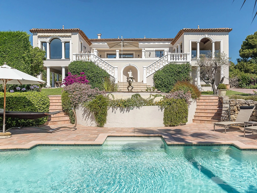 Propriété sublime avec vue mer Proche de Cannes