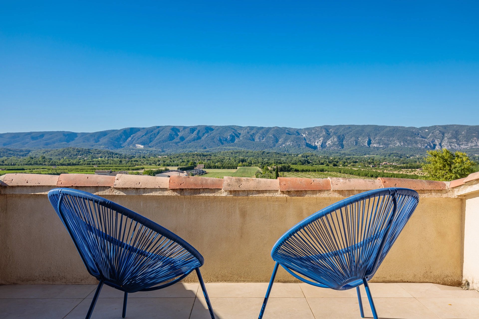 Gordes - Belle maison de vacances avec piscine chauffée et vue exceptionnelle sur le Luberon