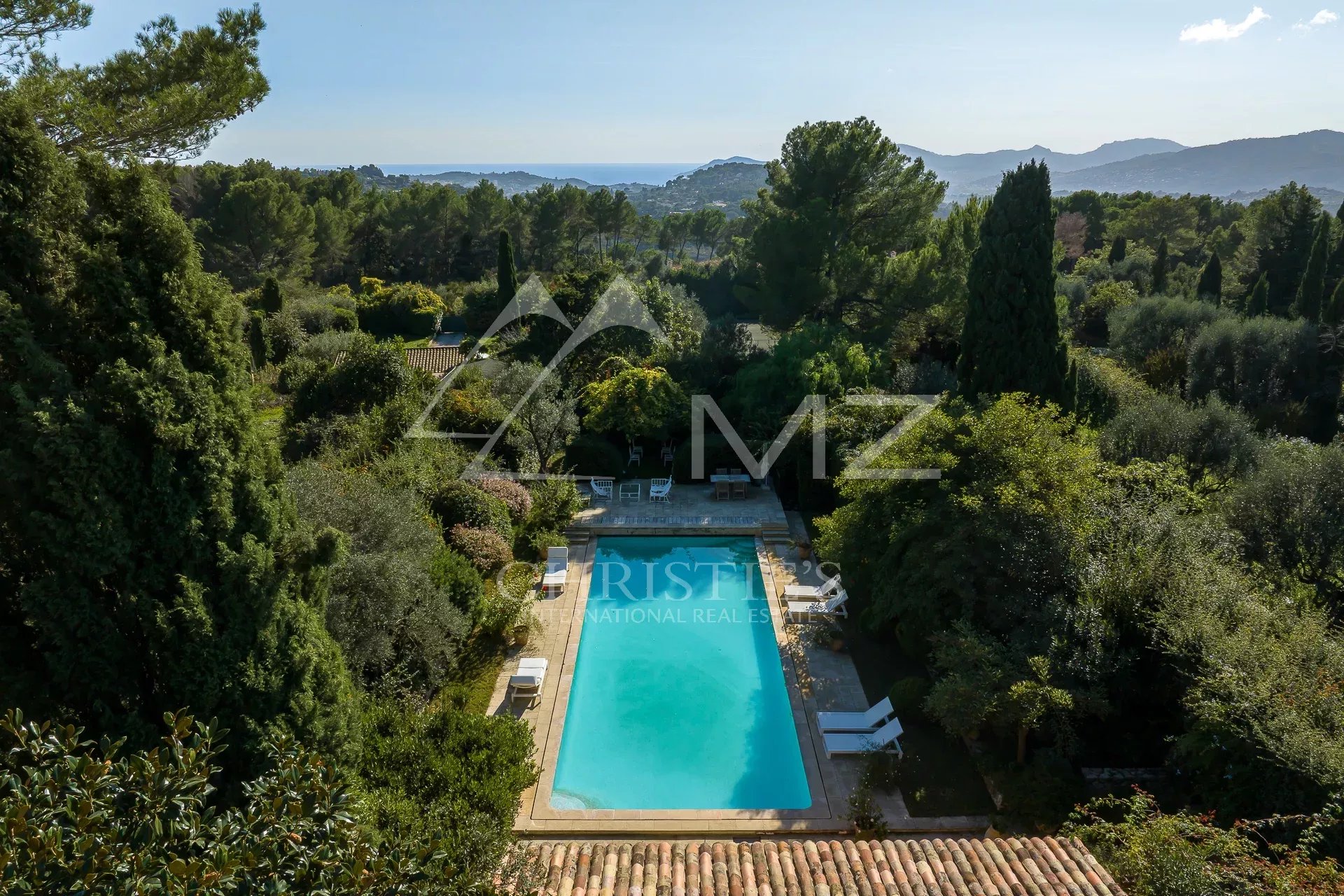 Mougins residential - Rare charming property - Sole Agent