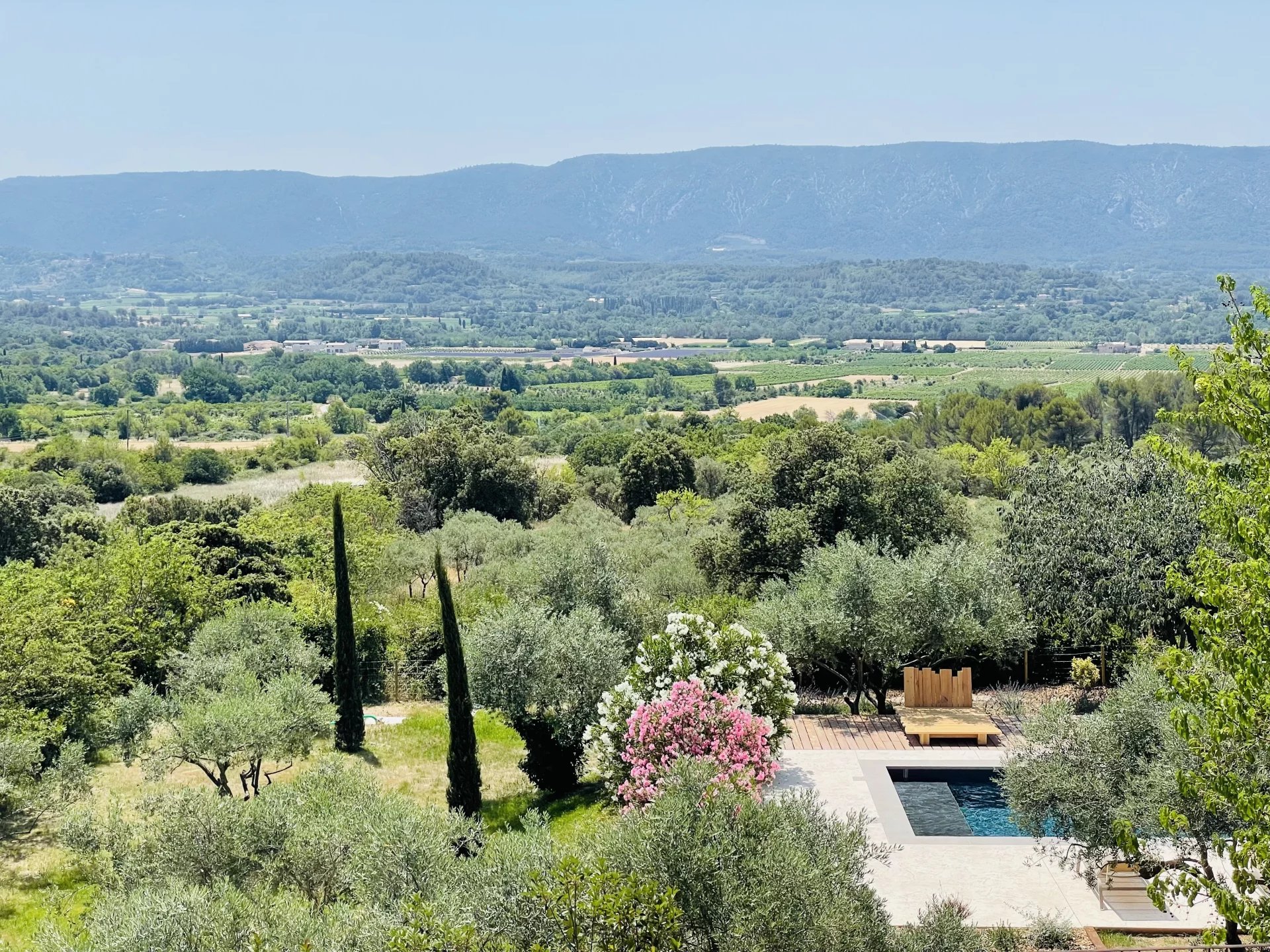 Gordes -  Splendide maison avec vue