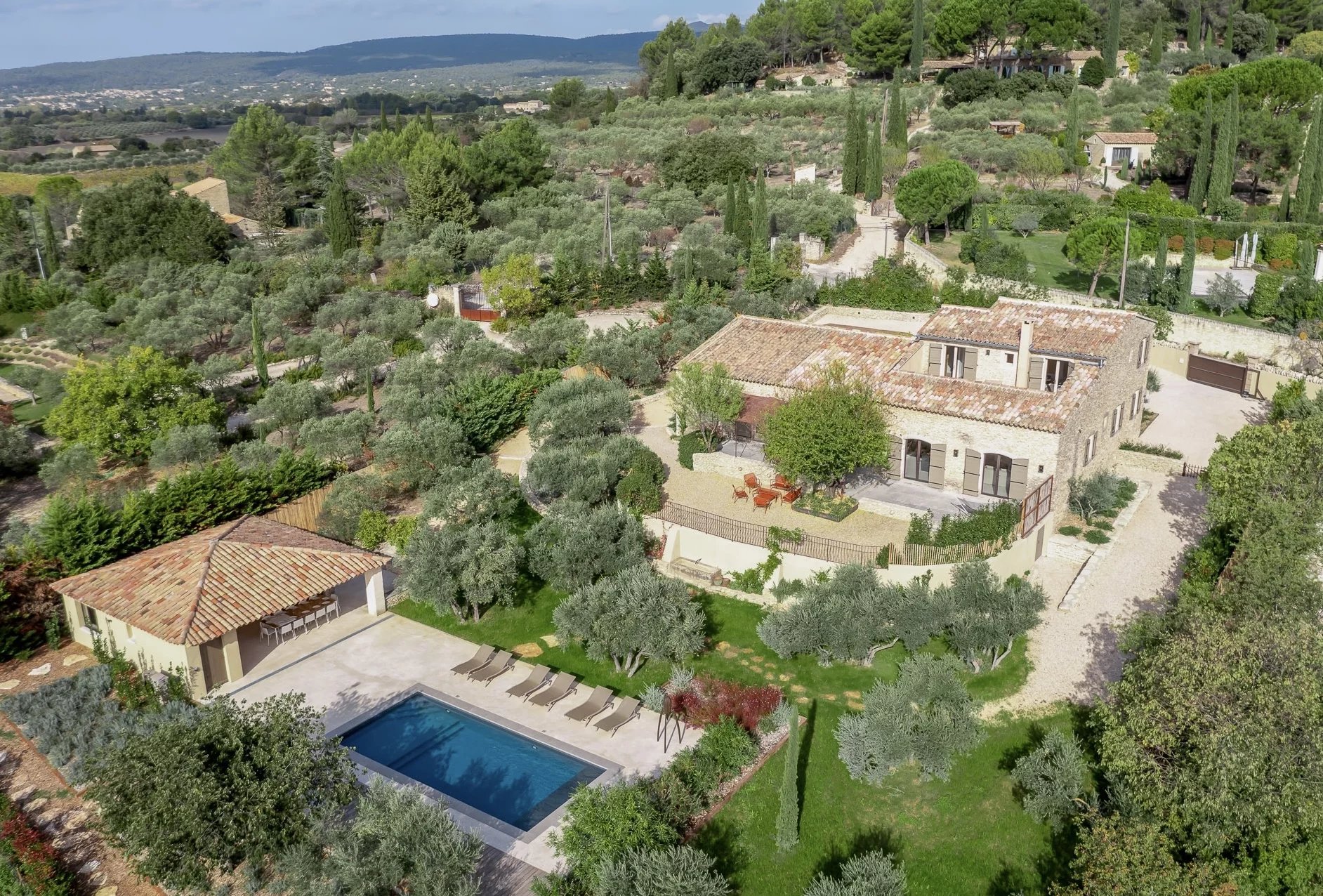 Gordes -  Splendide maison avec vue