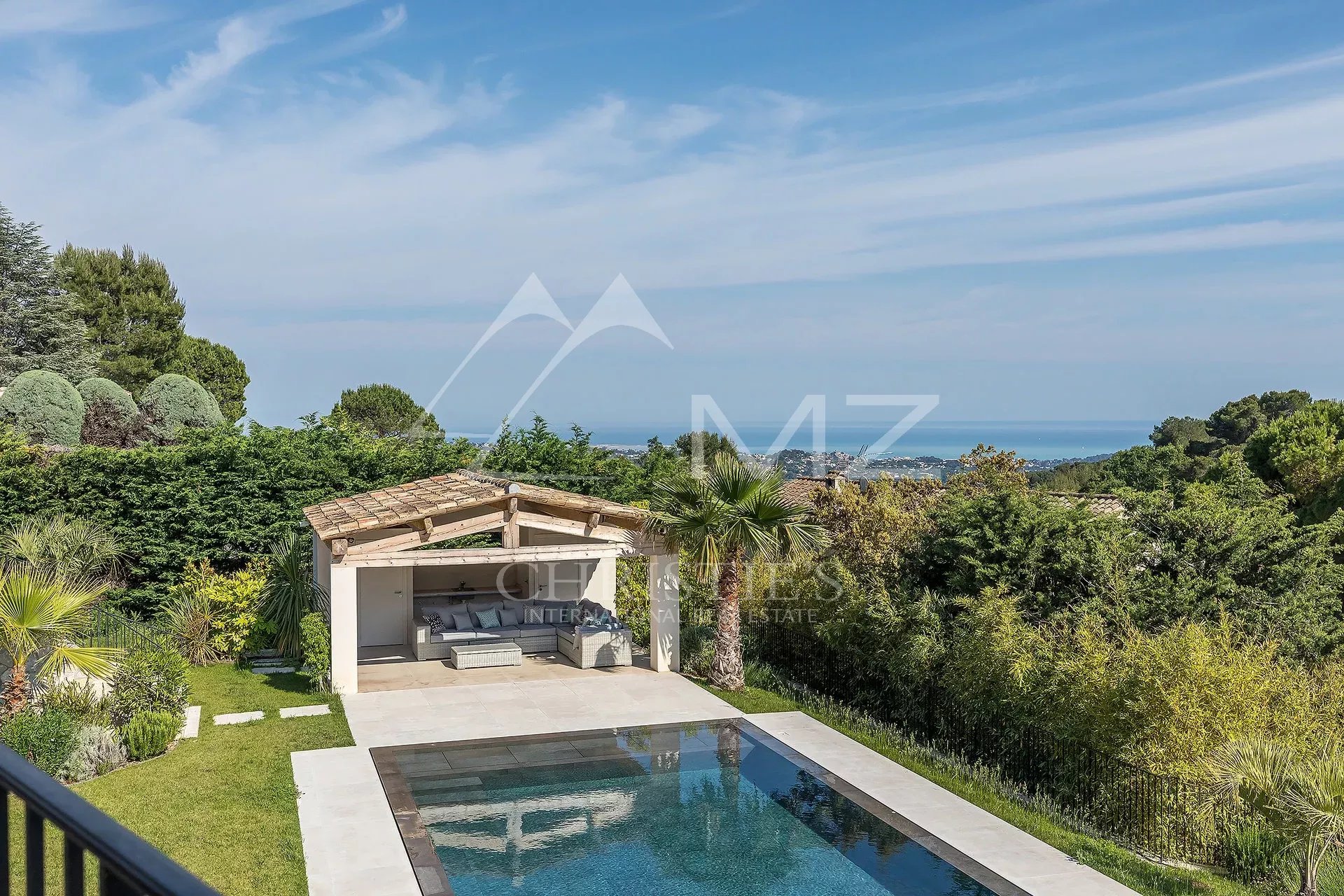 Nahe Saint-Paul de Vence - Luxuriöse Villa in einem geschlossenen Anwesen