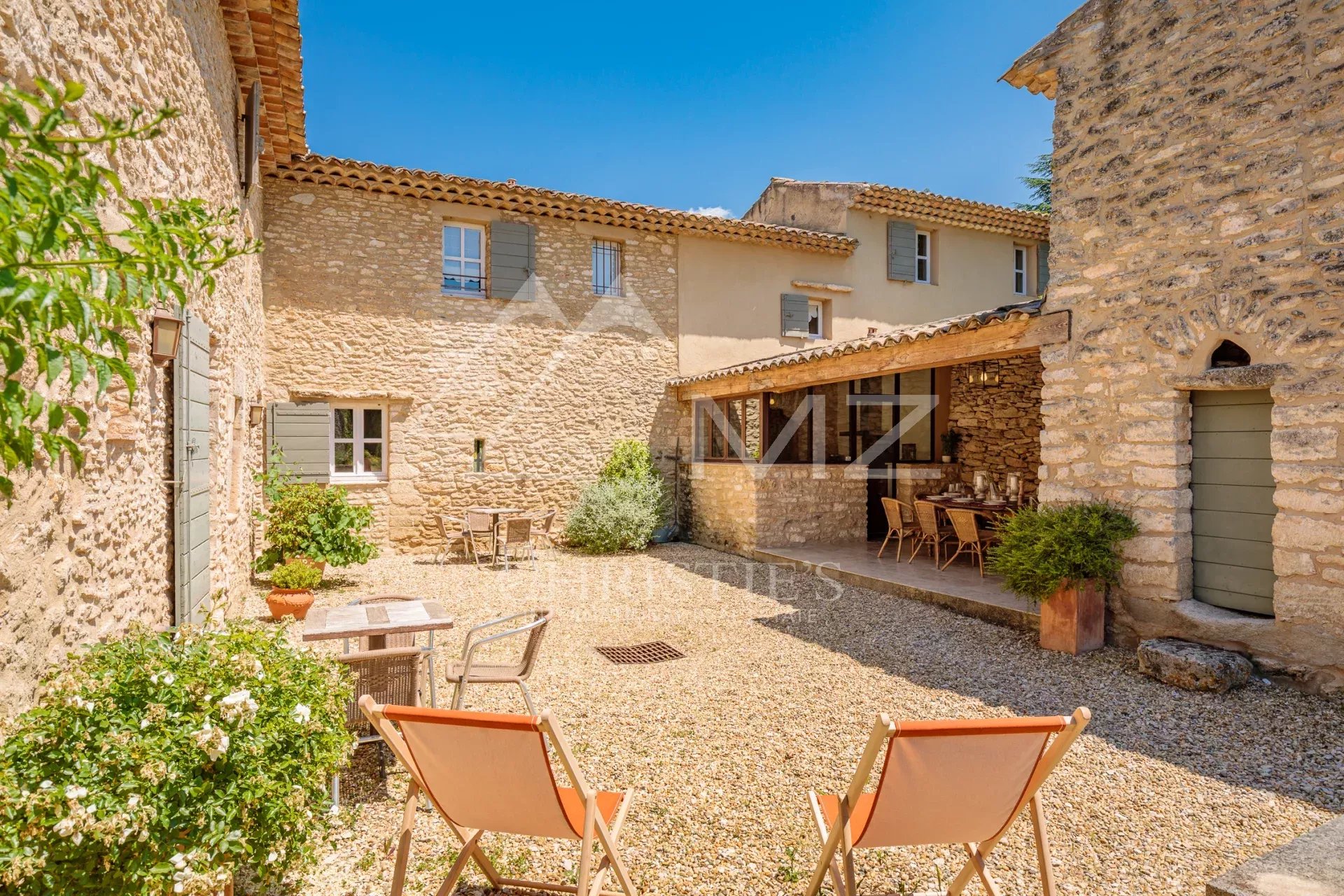 Luberon - Beautiful provençal home with long pool