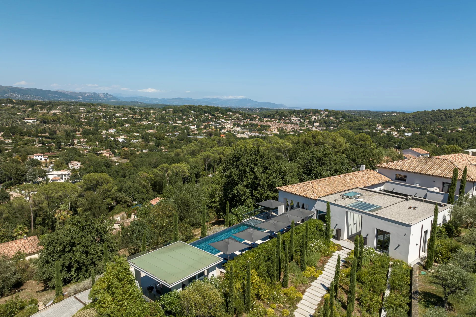 Villa neuve contemporaine - Valbonne village - 6 chambres