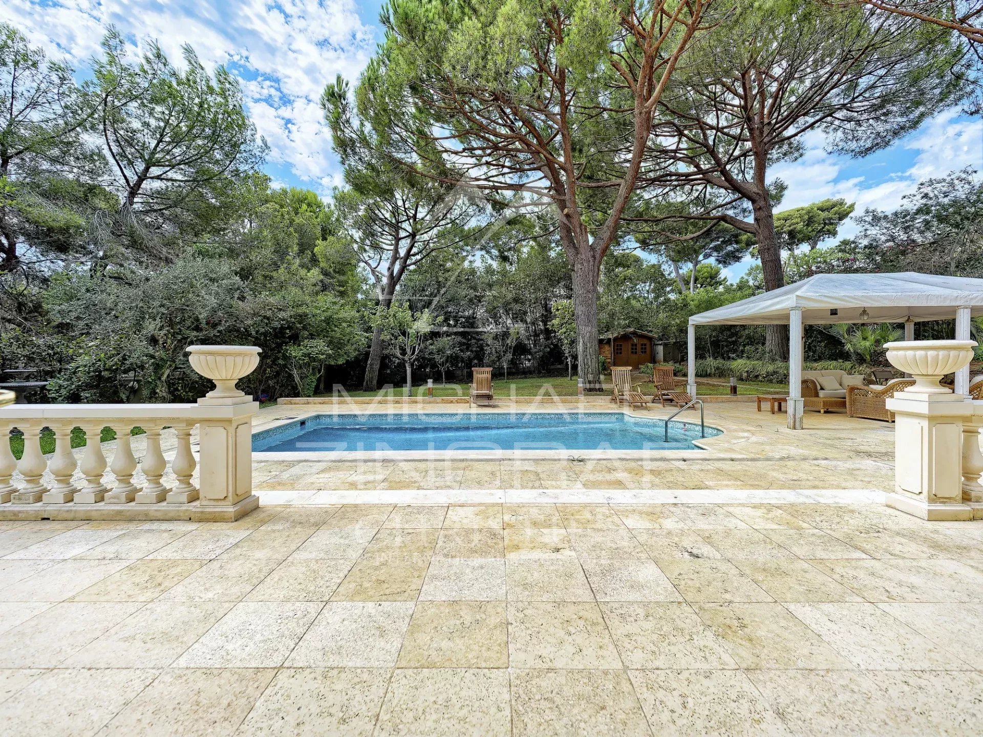 Cap d'Antibes - Villa mit Meerblick, zu Füßen von La Garoupe