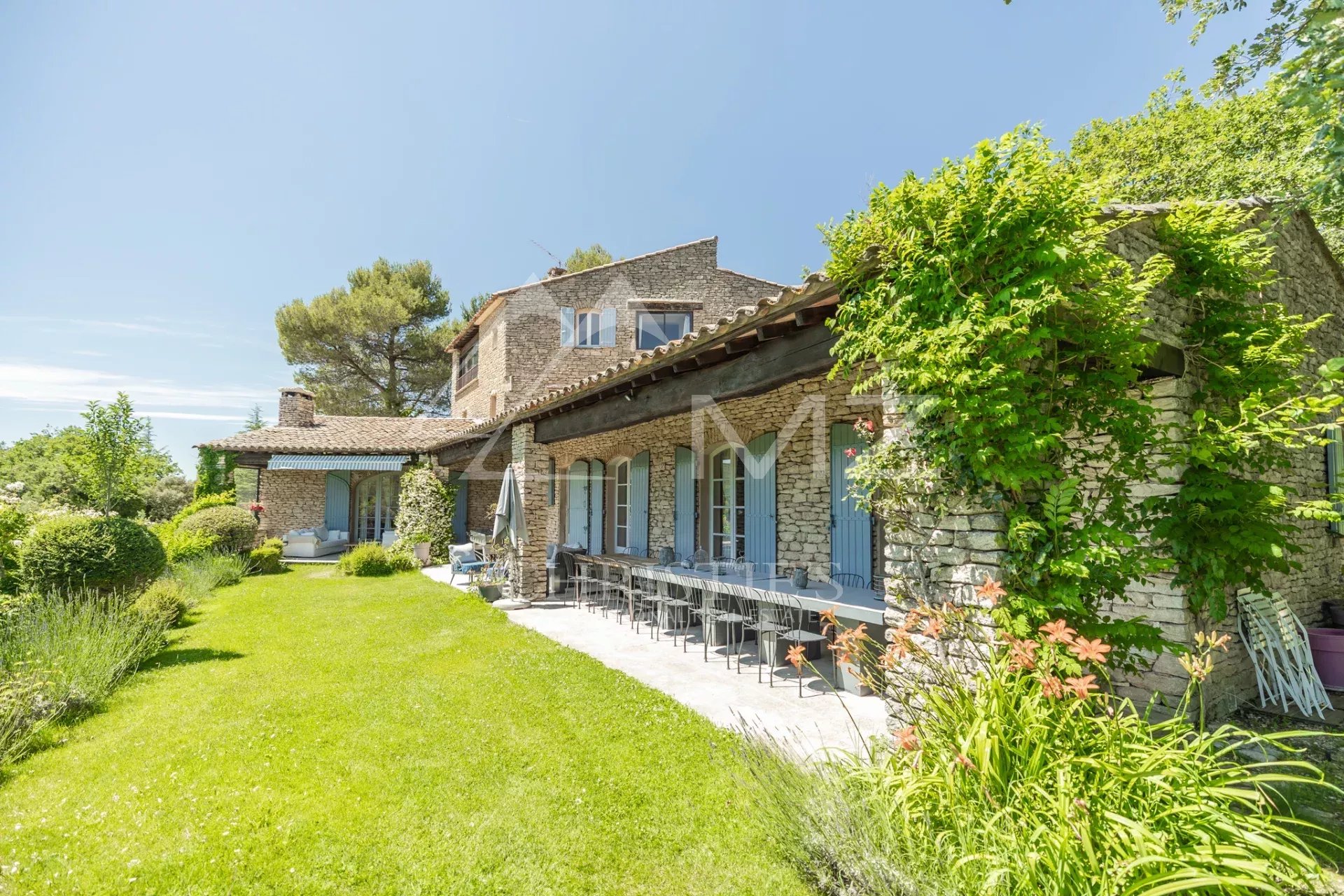 Bonnieux - Superbe mas avec piscine chauffée