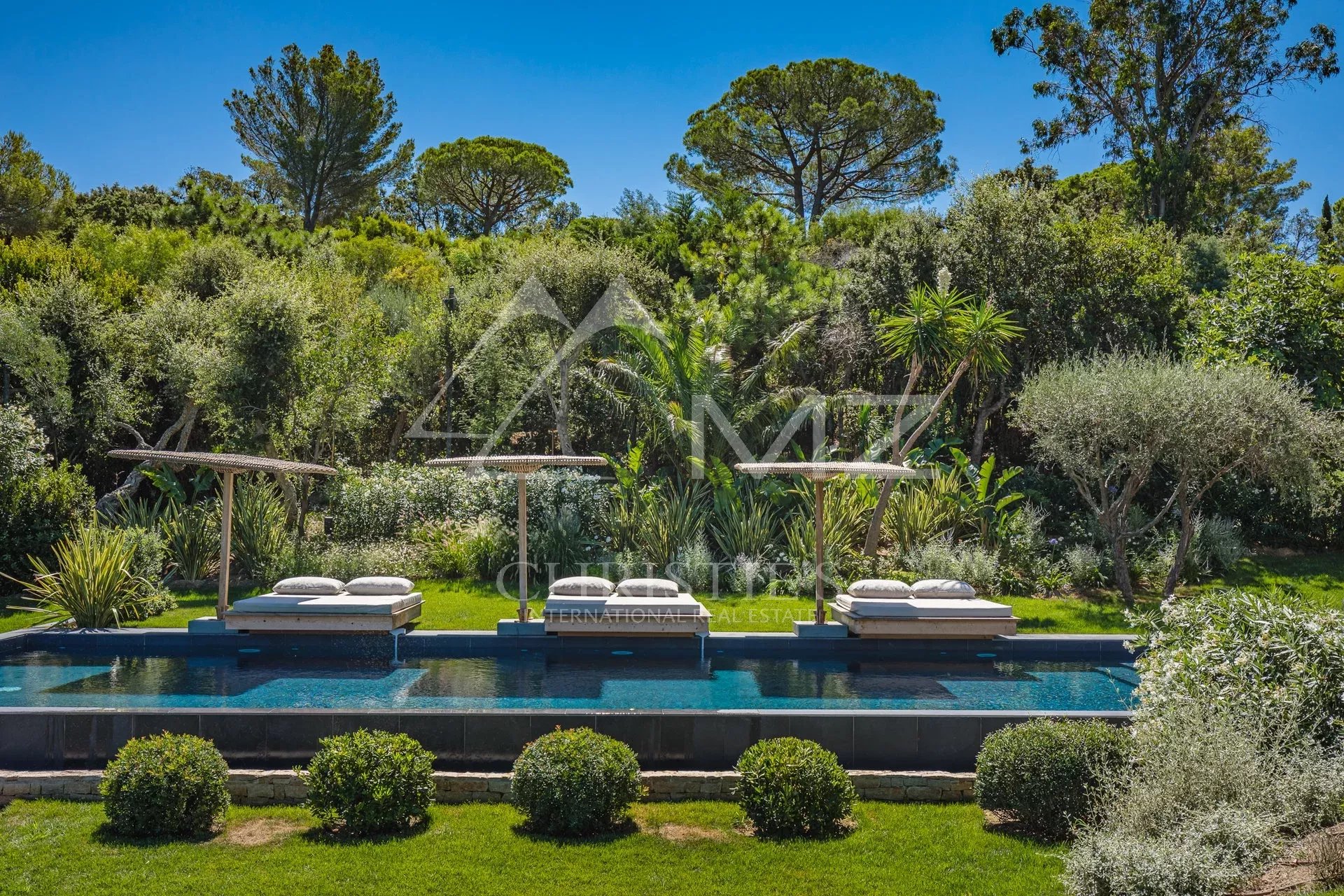 Saint-Tropez - Maison neuve avec vue exceptionnelle sur la mer