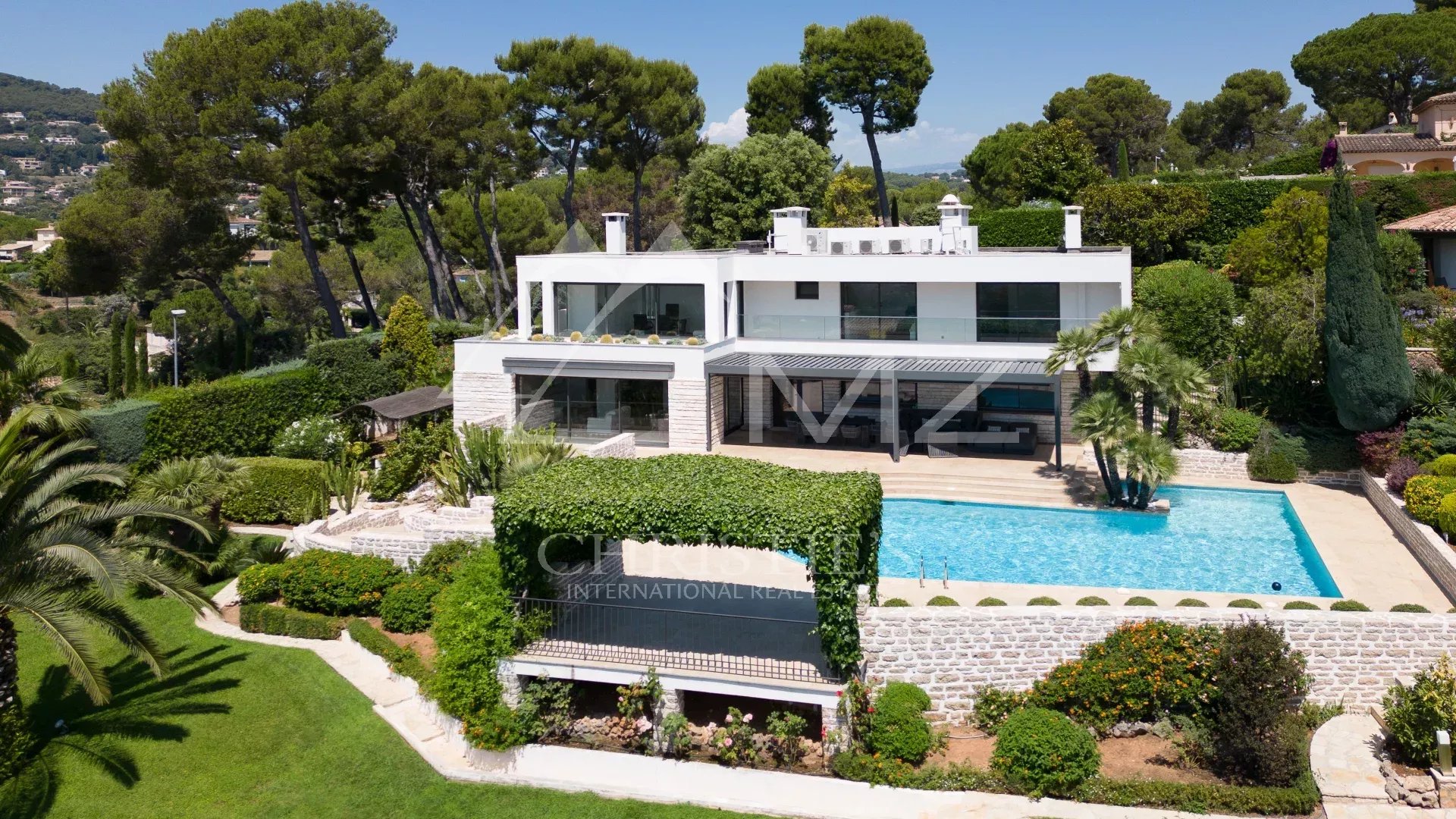 Contemporary Property  panoramic Sea view in Prestigious Estate.