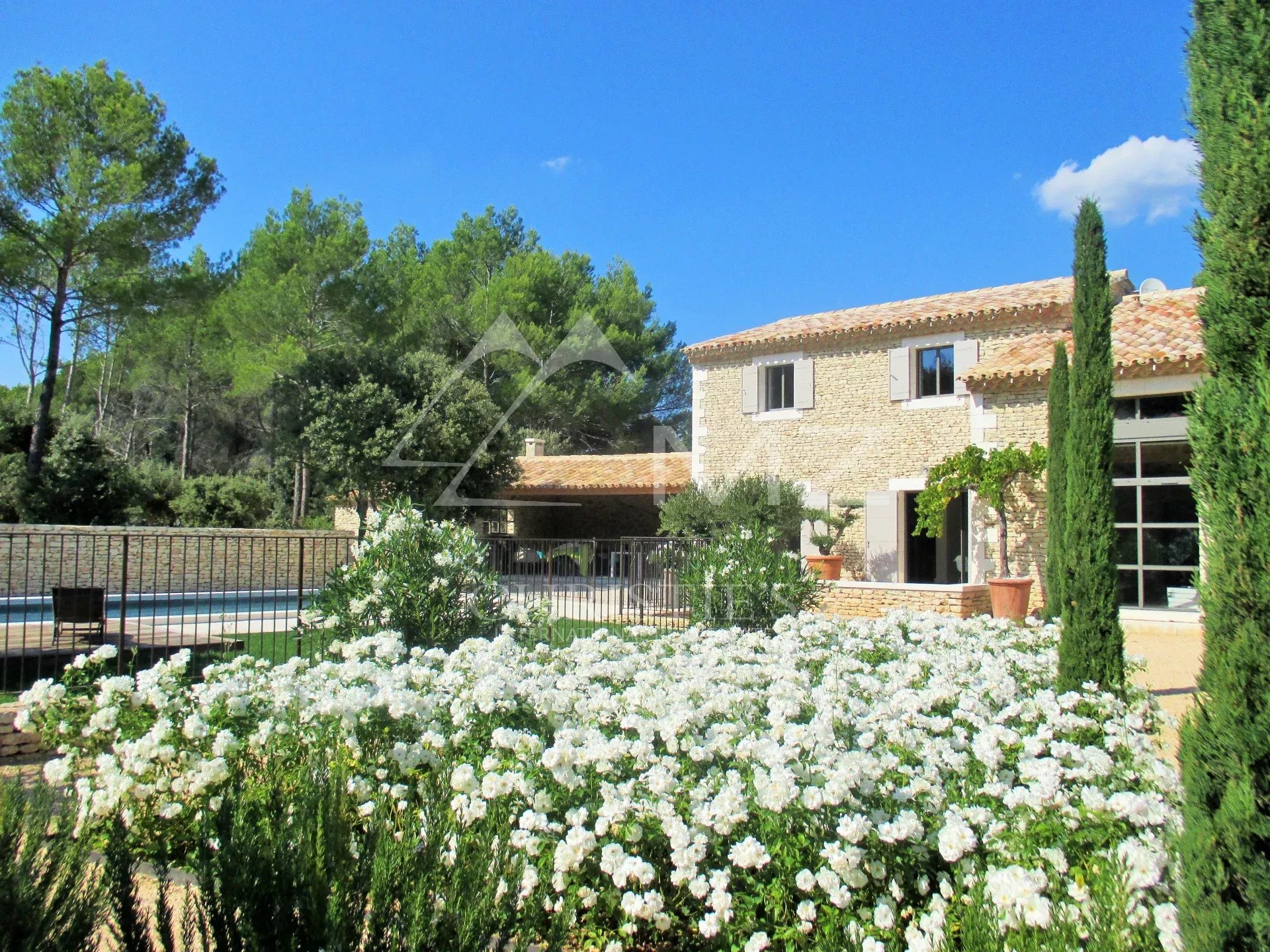 Luberon - High end contemporary Mas