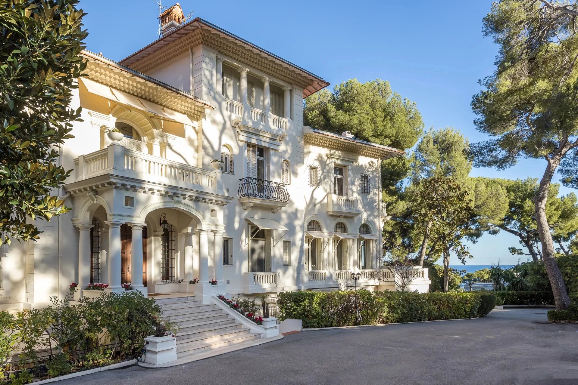 Appartement dans résidence avec piscine