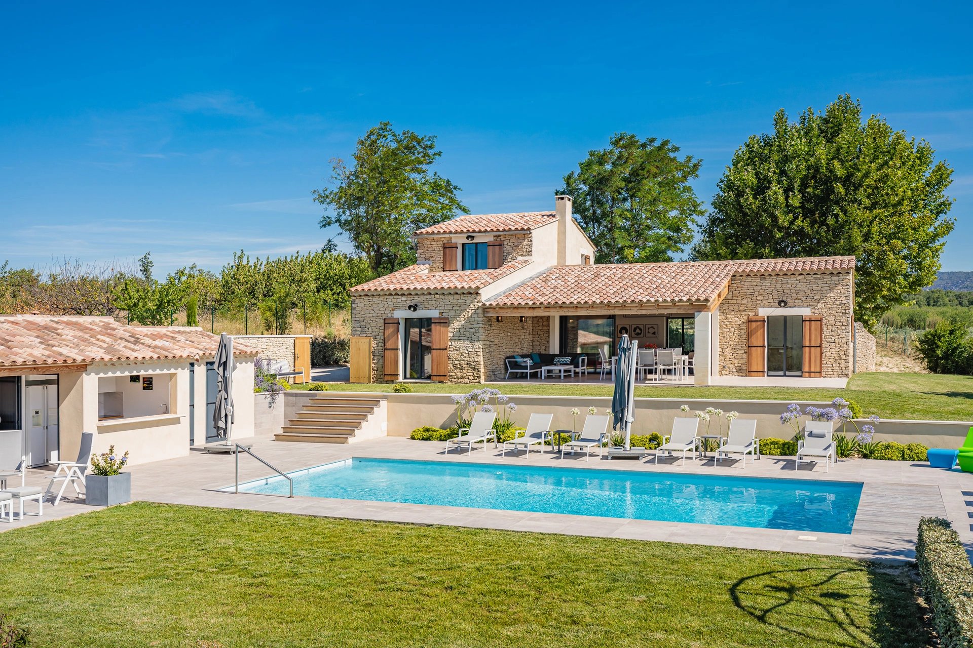 Gordes - Belle maison de vacances avec piscine chauffée et vue exceptionnelle sur le Luberon