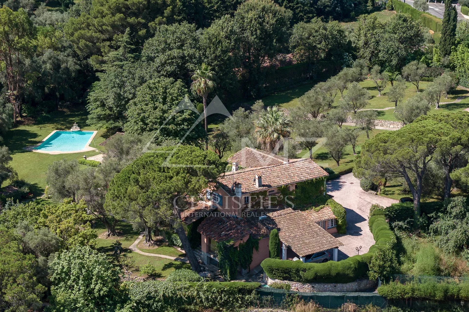 Mougins - Charmante propriété au village