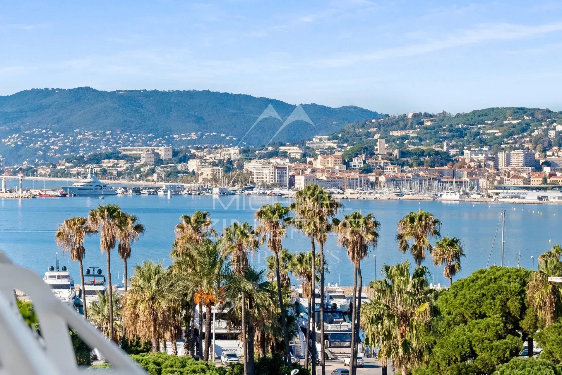 CANNES  PALM BEACH - 2P Luxueusement rénové - VUE MER PANORAMIQUE