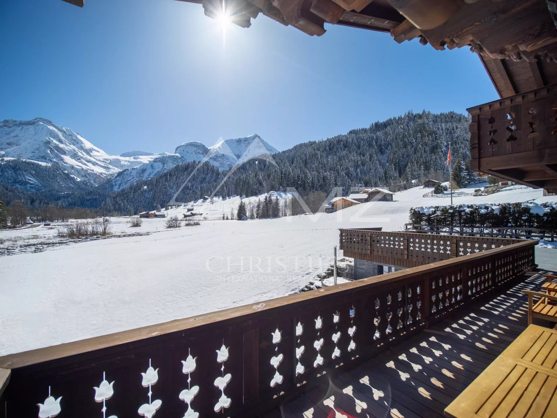 Chalet élégant en location saisonnière à Lauenen