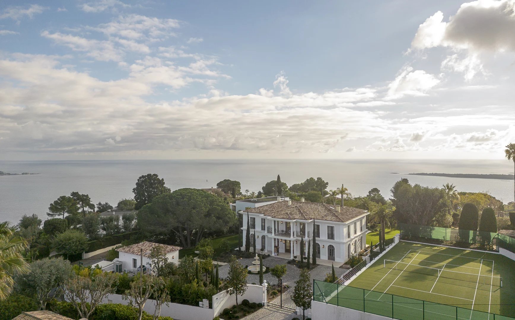 Super Cannes - Unique propriété florentine neuve