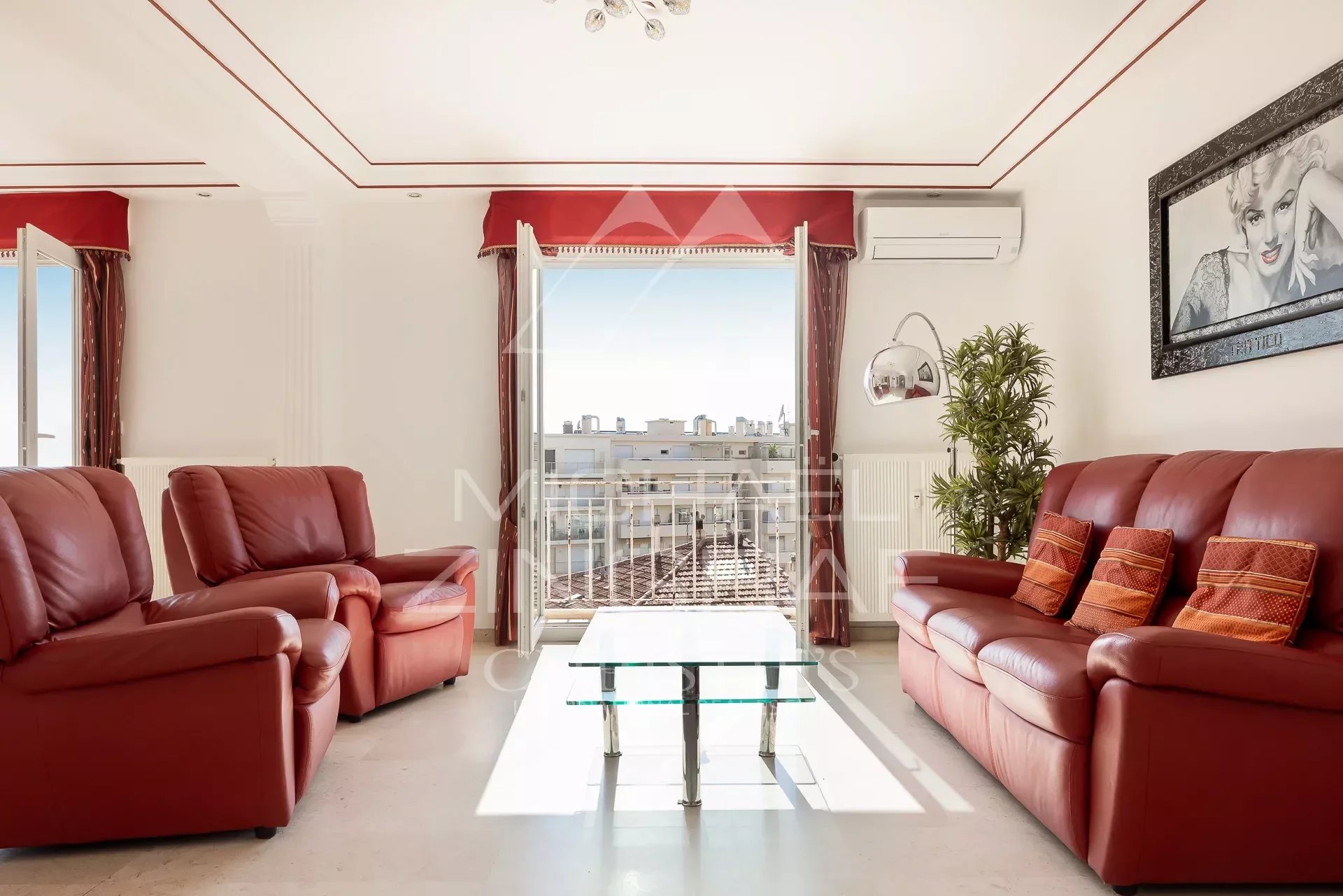 4 ZIMMER CANNES BANANE MEERBLICK