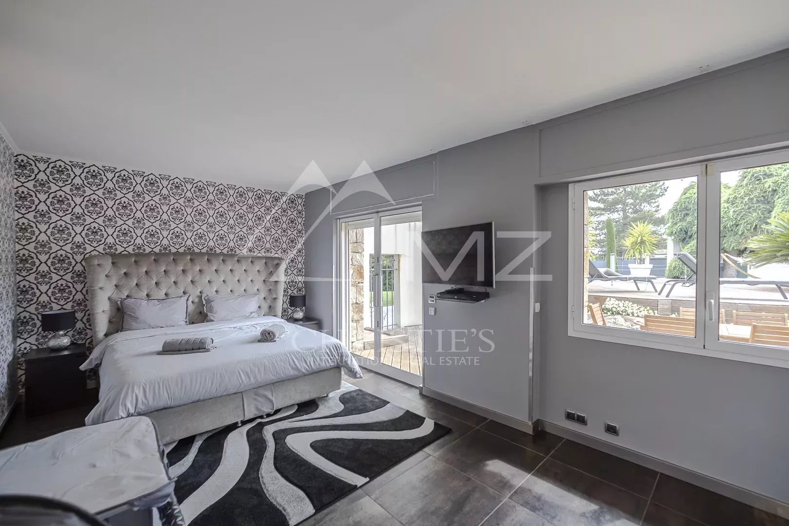 Villa de plain-pied proche Mougins Village