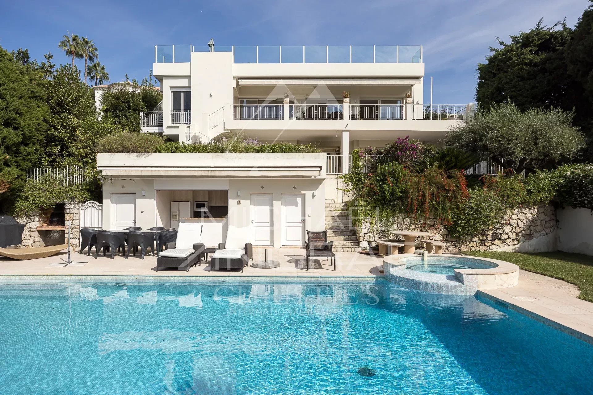 Villa Californienne versant ouest Cap d'Antibes