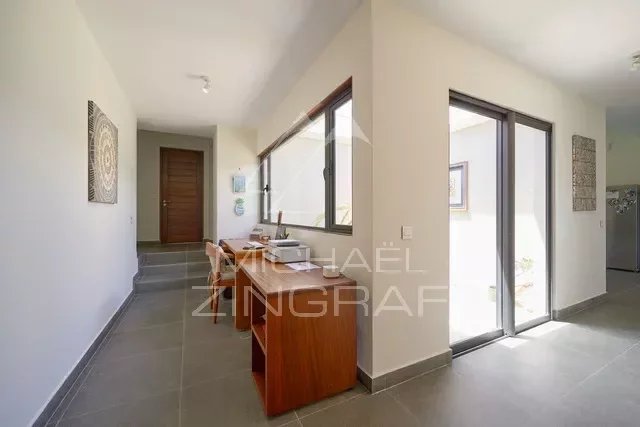 High standing villa in Pereybere