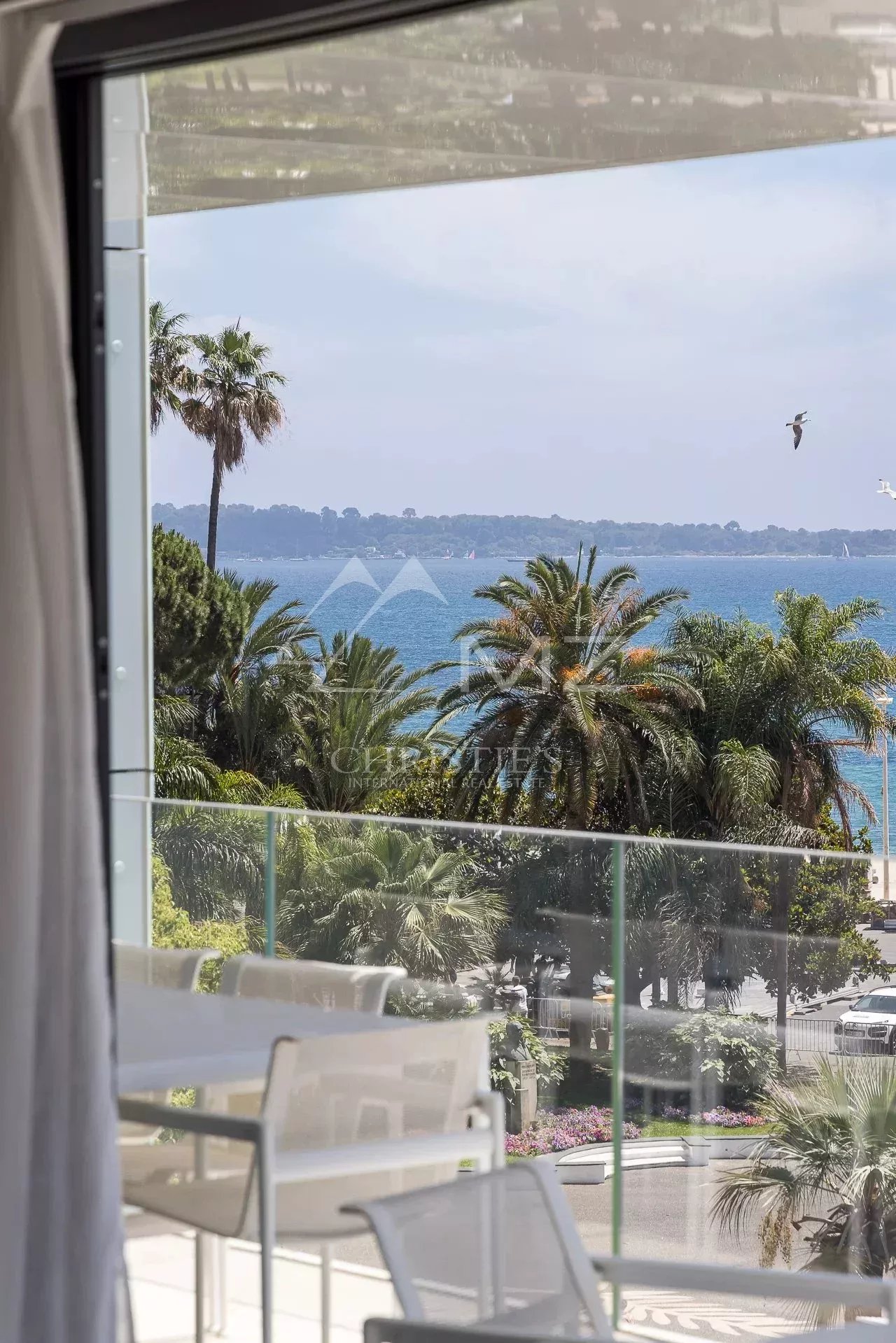 Cannes - Croisette - Exceptional 5 bedrooms apartment