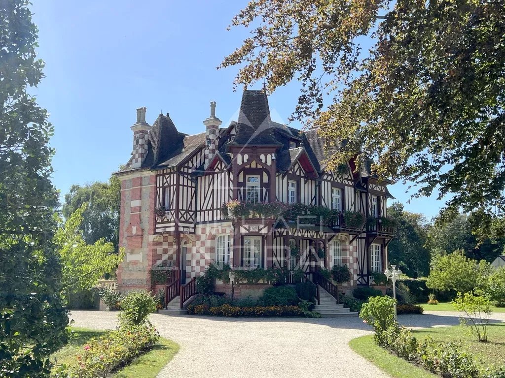 Anglo-normannisches Herrenhaus - Park