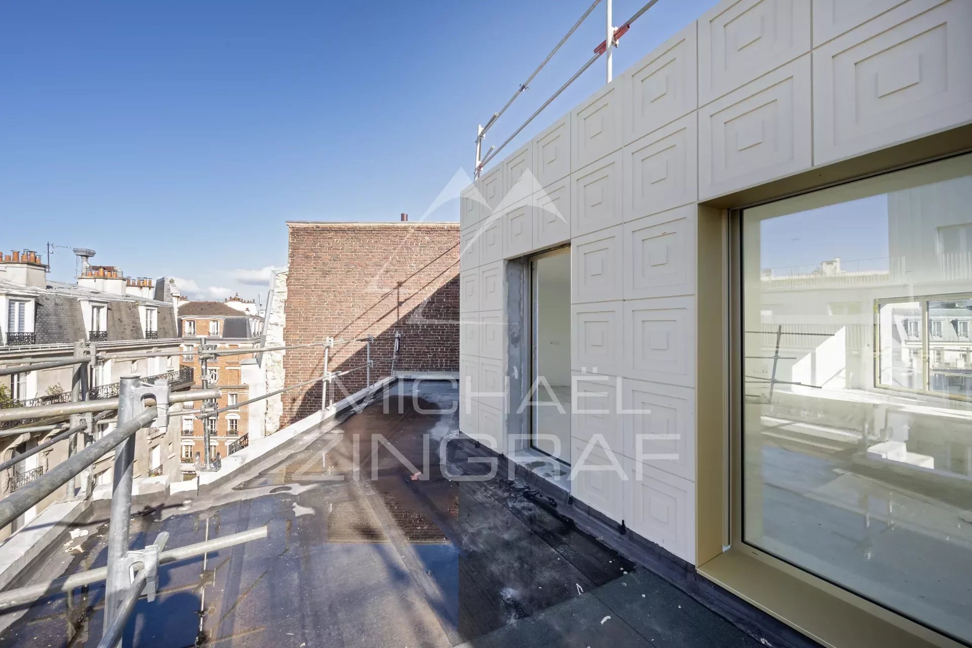 For Sale - New Development - 4 Bedrooms Apartment Terrace - Paris 15