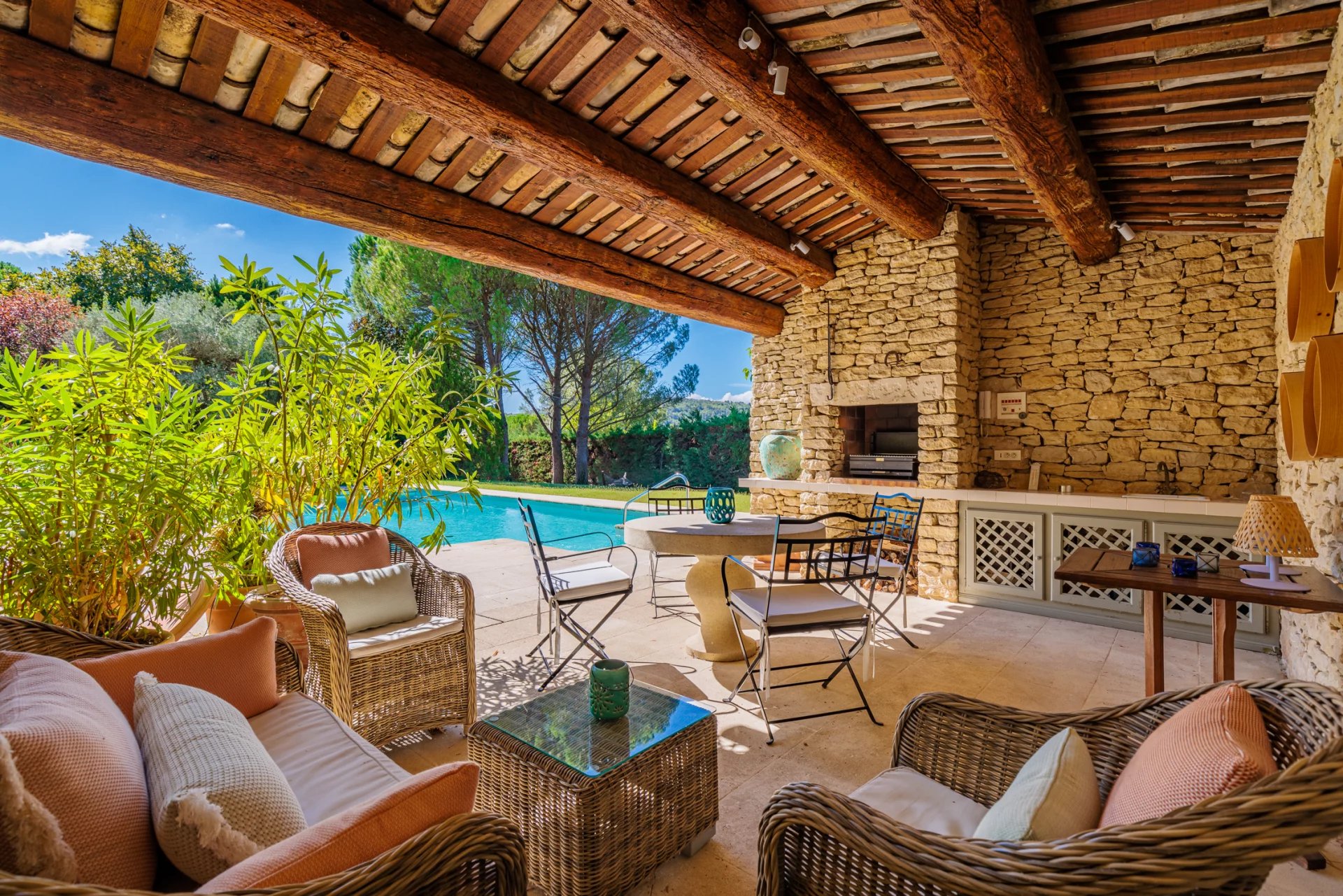 Gordes - Maison de charme avec vue sur le village