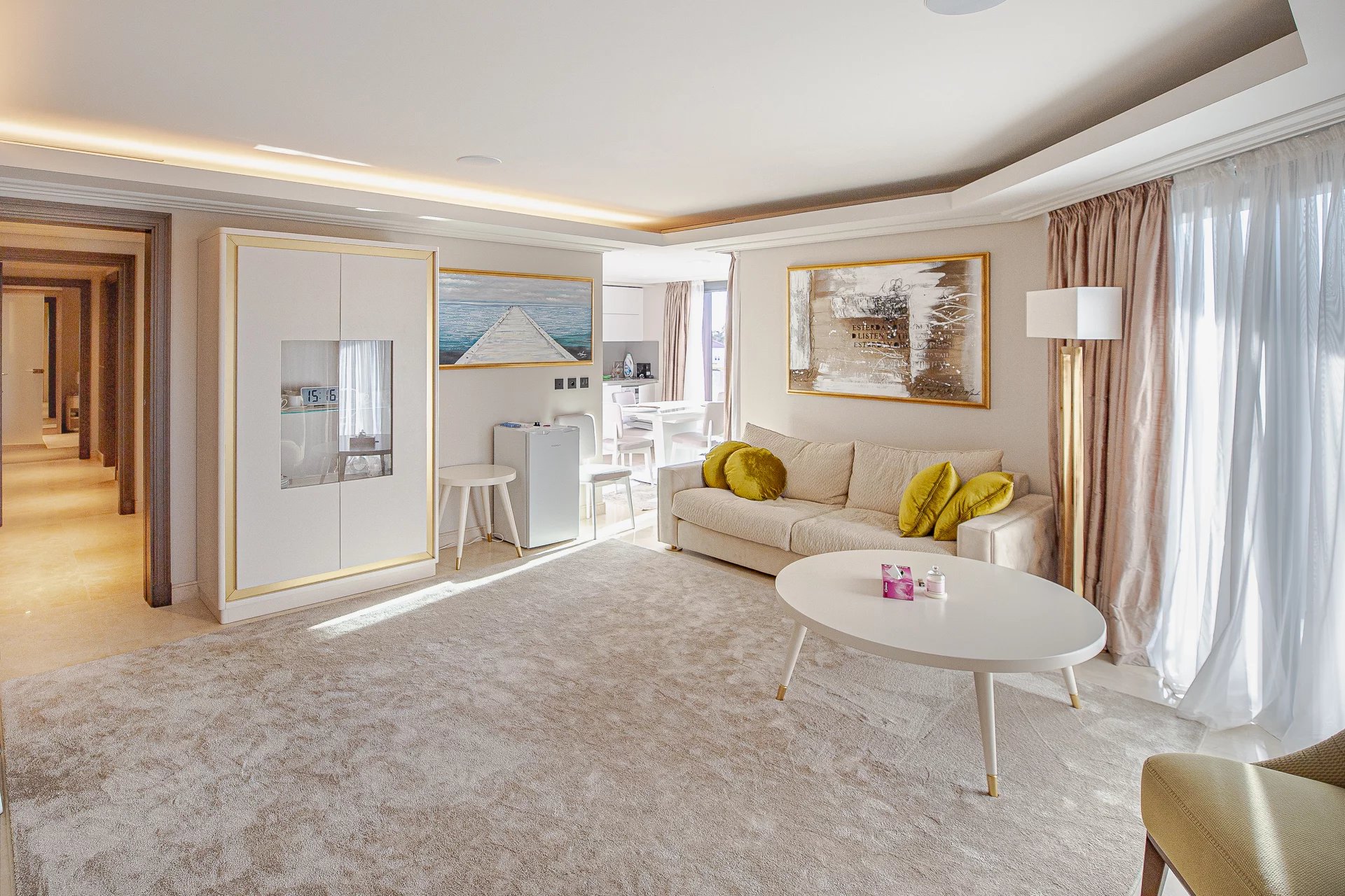 Stunning three-Bedroom Apartment in the Prestigious "Les Parcs du Cap" Residence, Cap d'Antibes