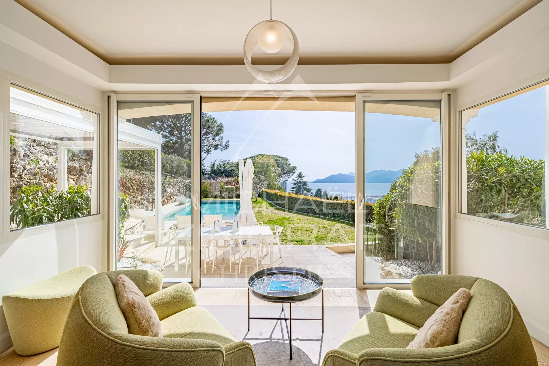 Cannes - Croix des Gardes - Villa mit Meerblick