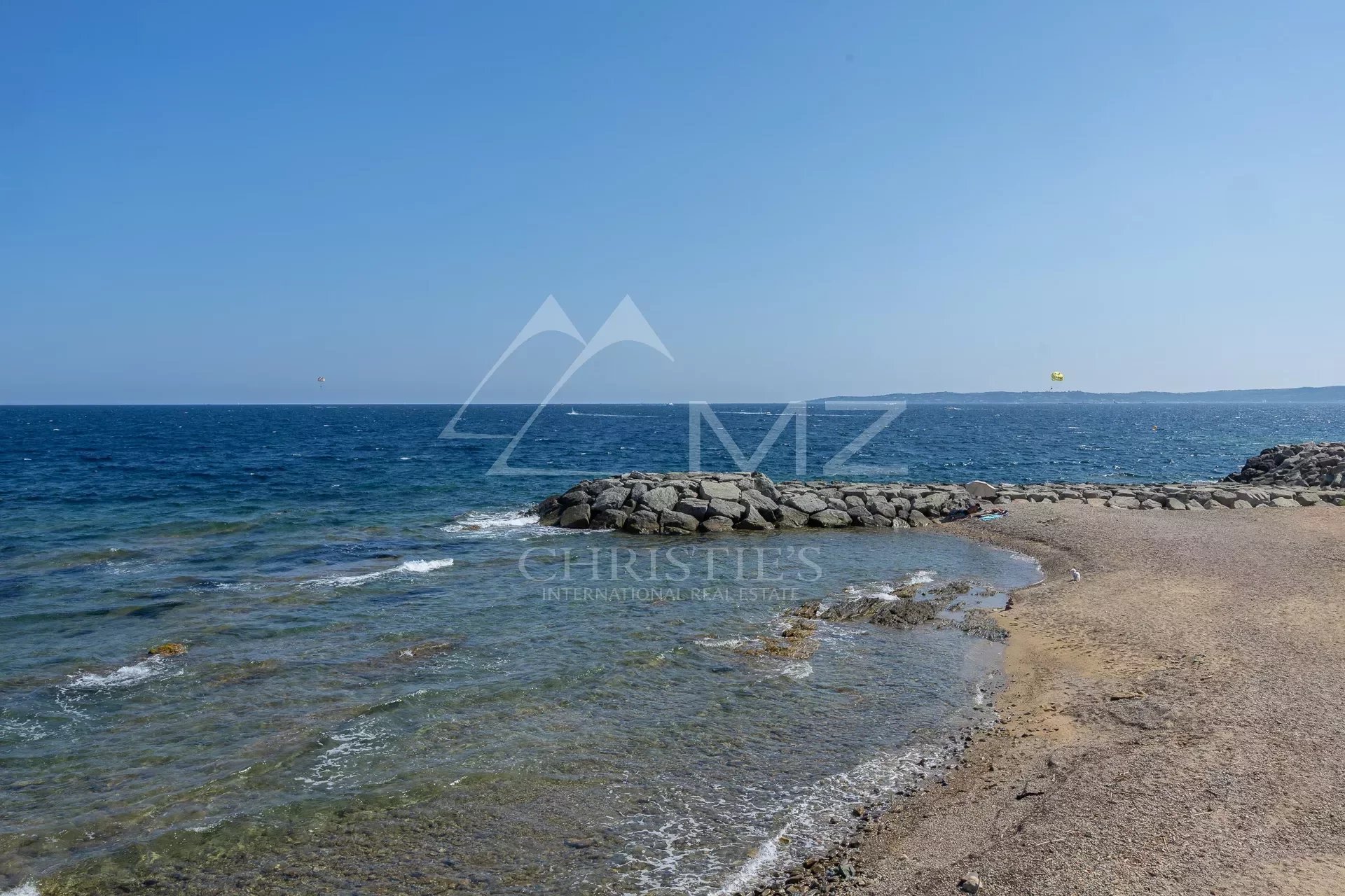 Les Issambres - Villa pieds dans l'eau entre Cannes et Saint-Tropez