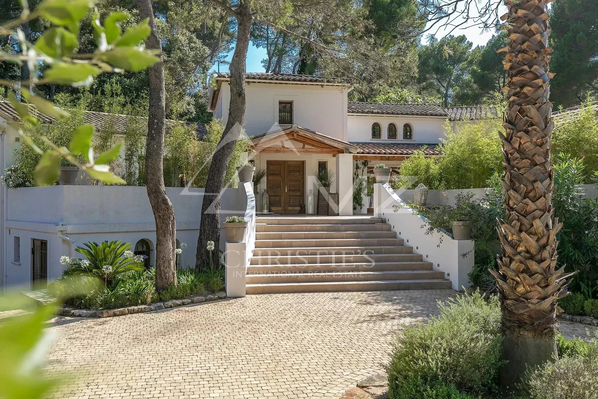 Mougins - Belle villa familiale dans un domaine fermé et sécurisé