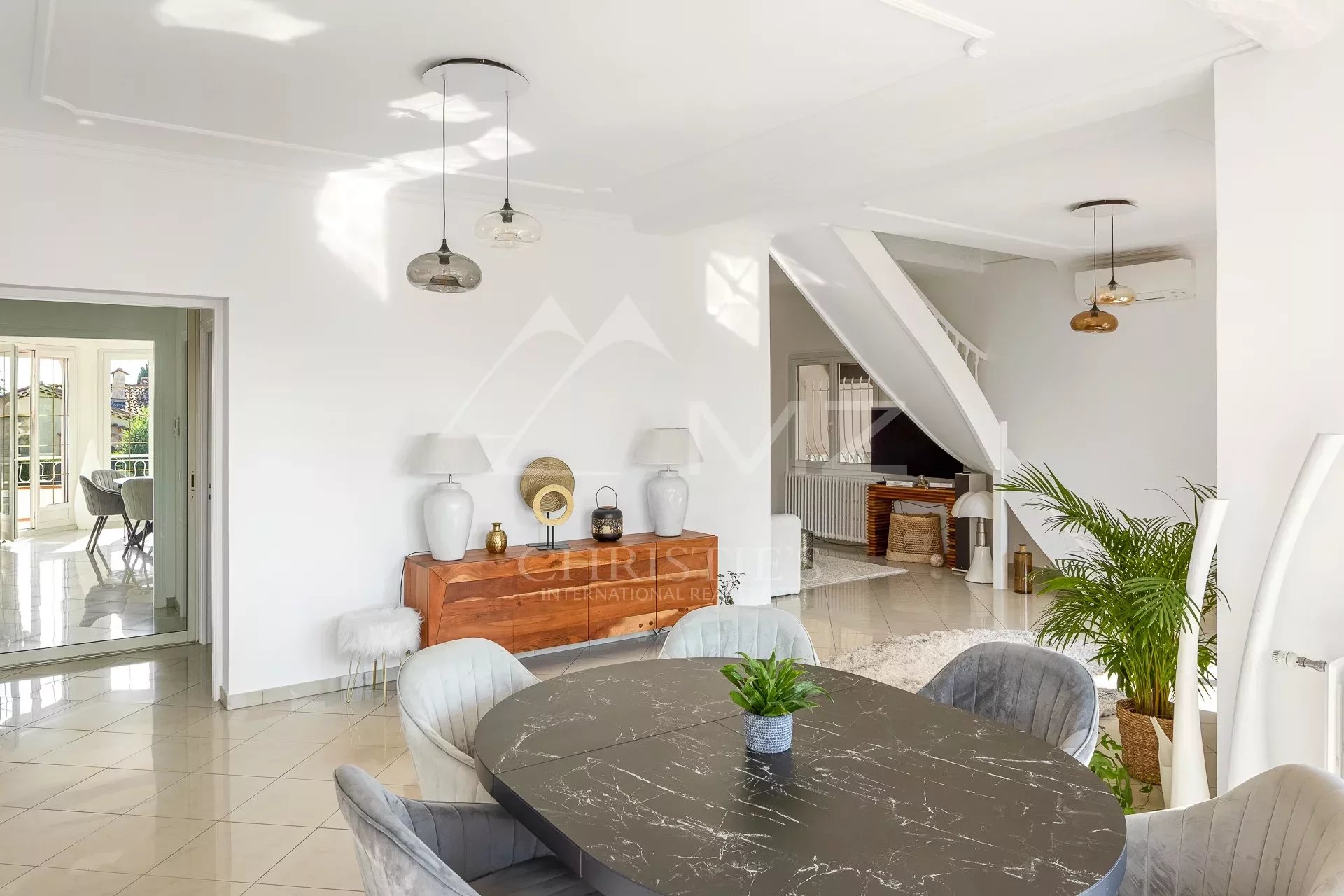 Mandelieu-La Napoule - Elegant house in a sought-after neighbourhood