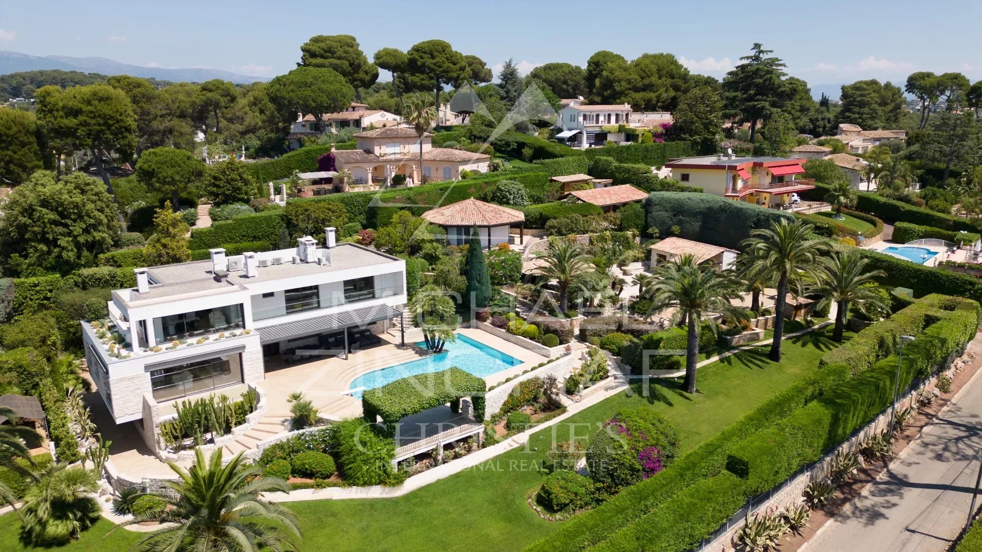 Contemporary Property  panoramic Sea view in Prestigious Estate.