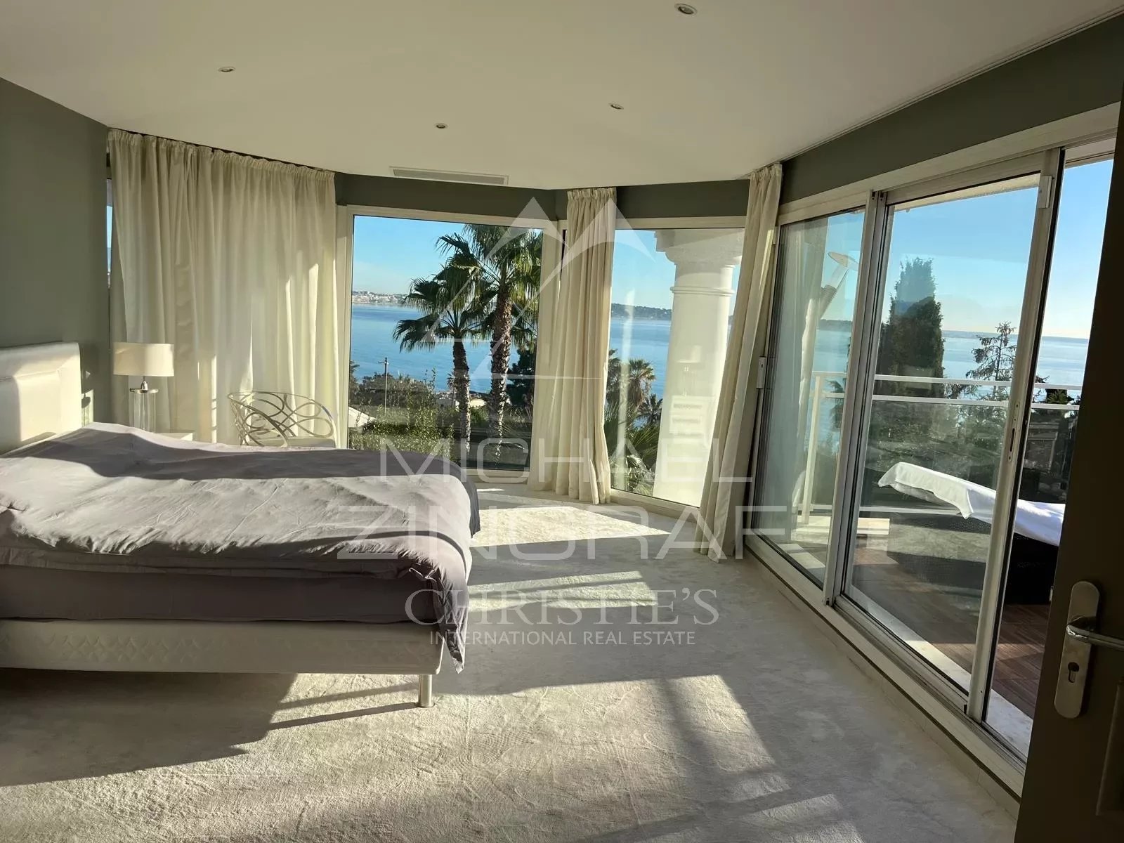 SuperCannes - 6 bedrooms villa with sea view