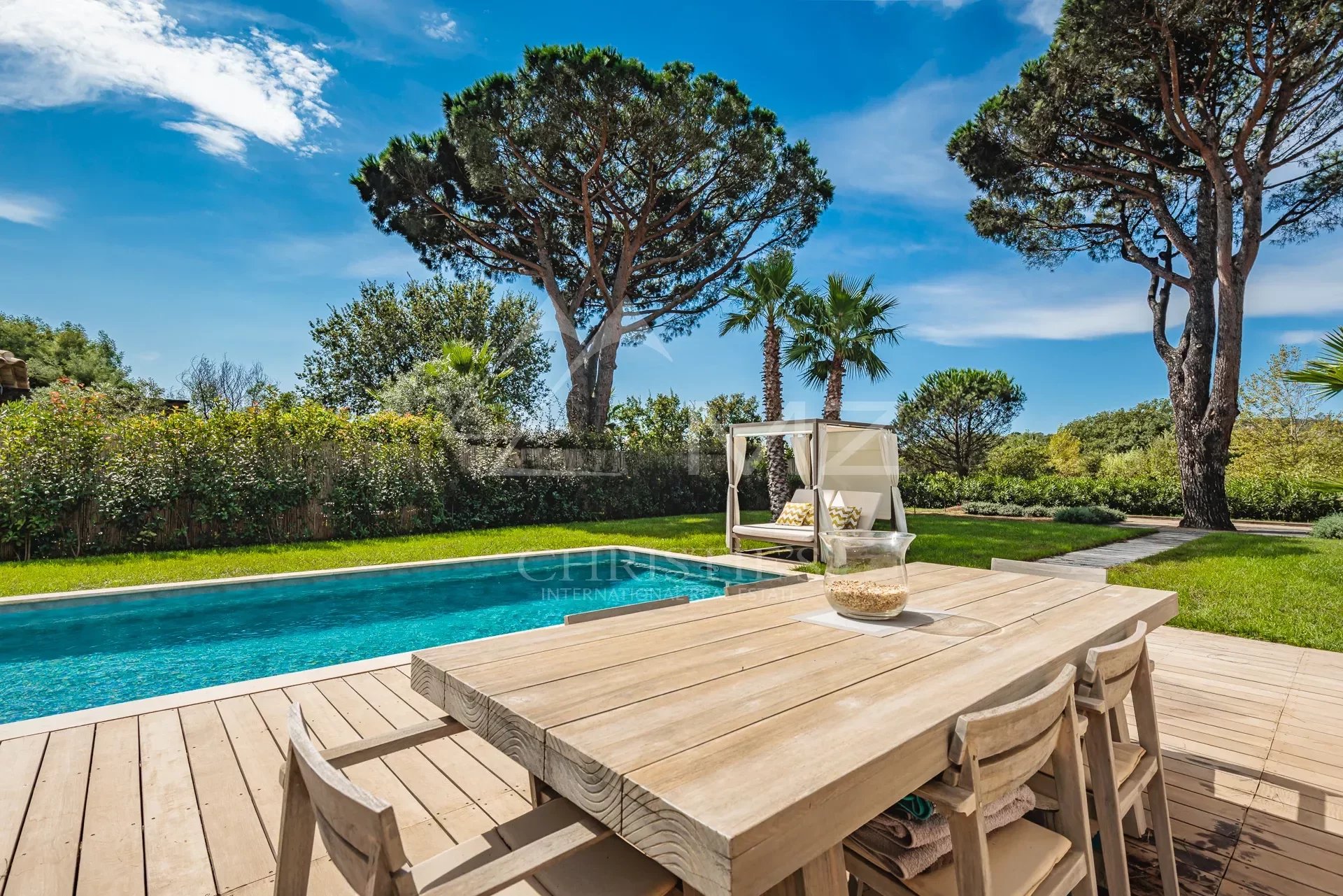 VILLA DE PLAIN PIED - PISCINE - GRIMAUD