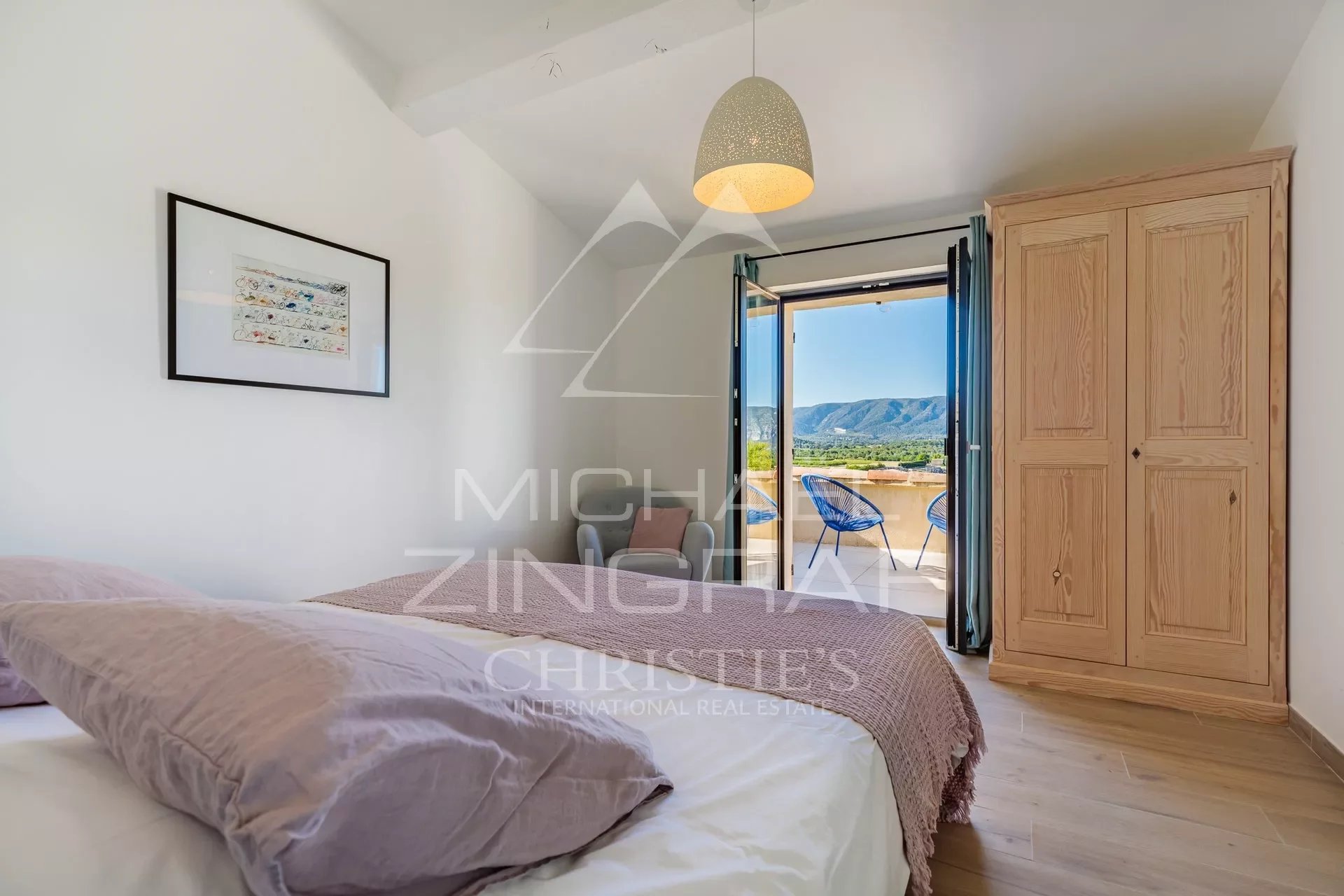 Gordes - Schönes Ferienhaus mit beheiztem Pool und außergewöhnlichem Blick auf den Luberon