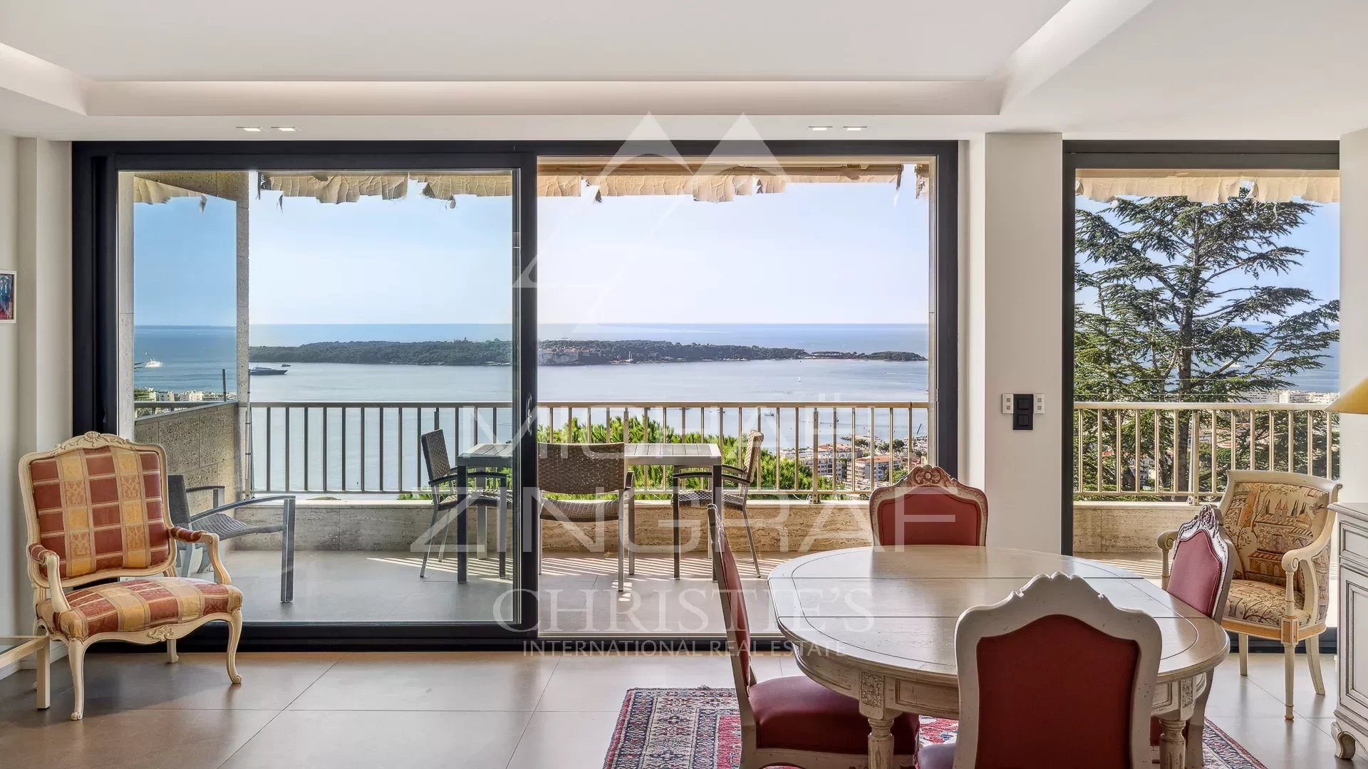 Sole Agent -  Superb  contemporary apartment withe amazing sea view