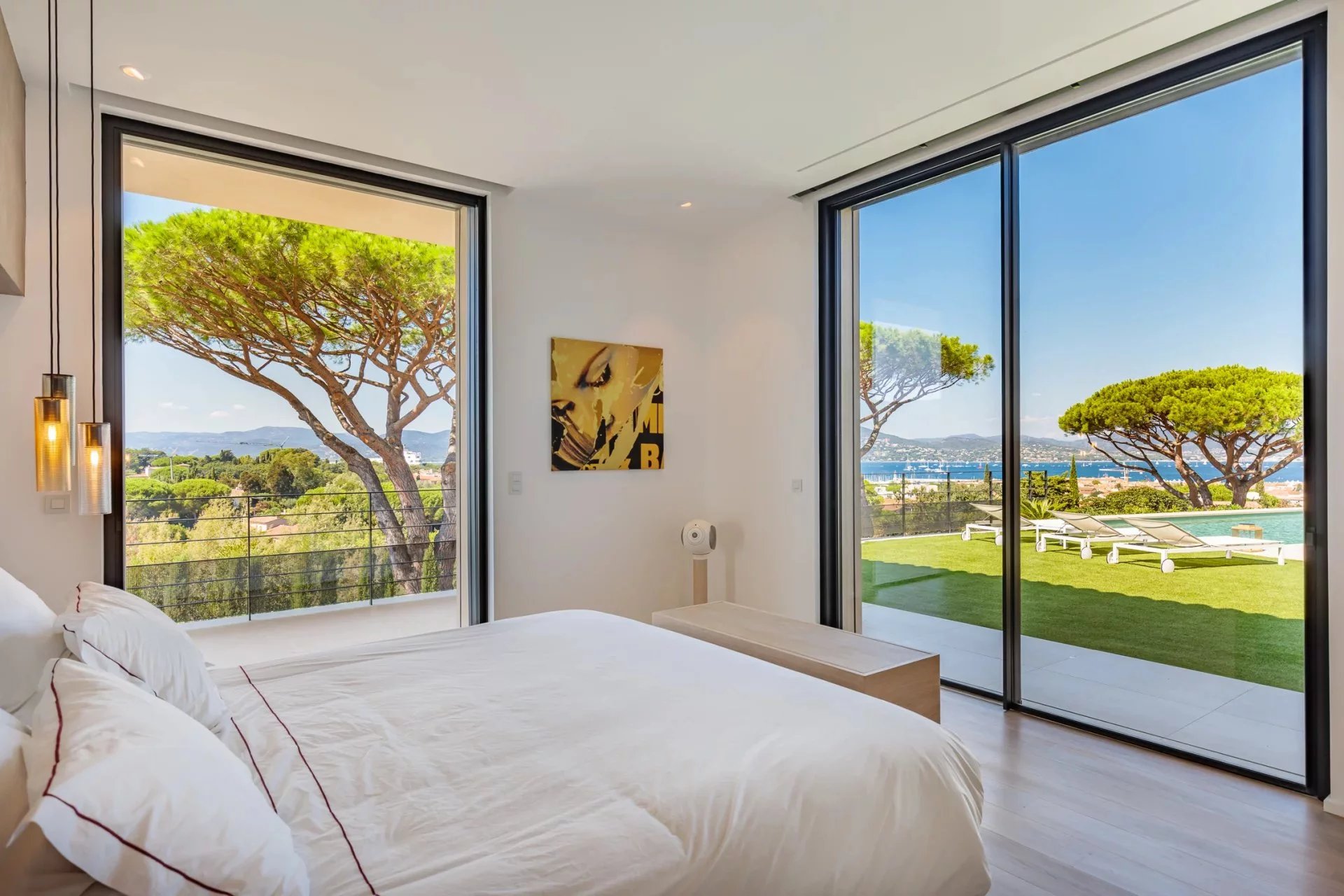 Saint-Tropez centre - Villa contemporaine vue mer exceptionnelle