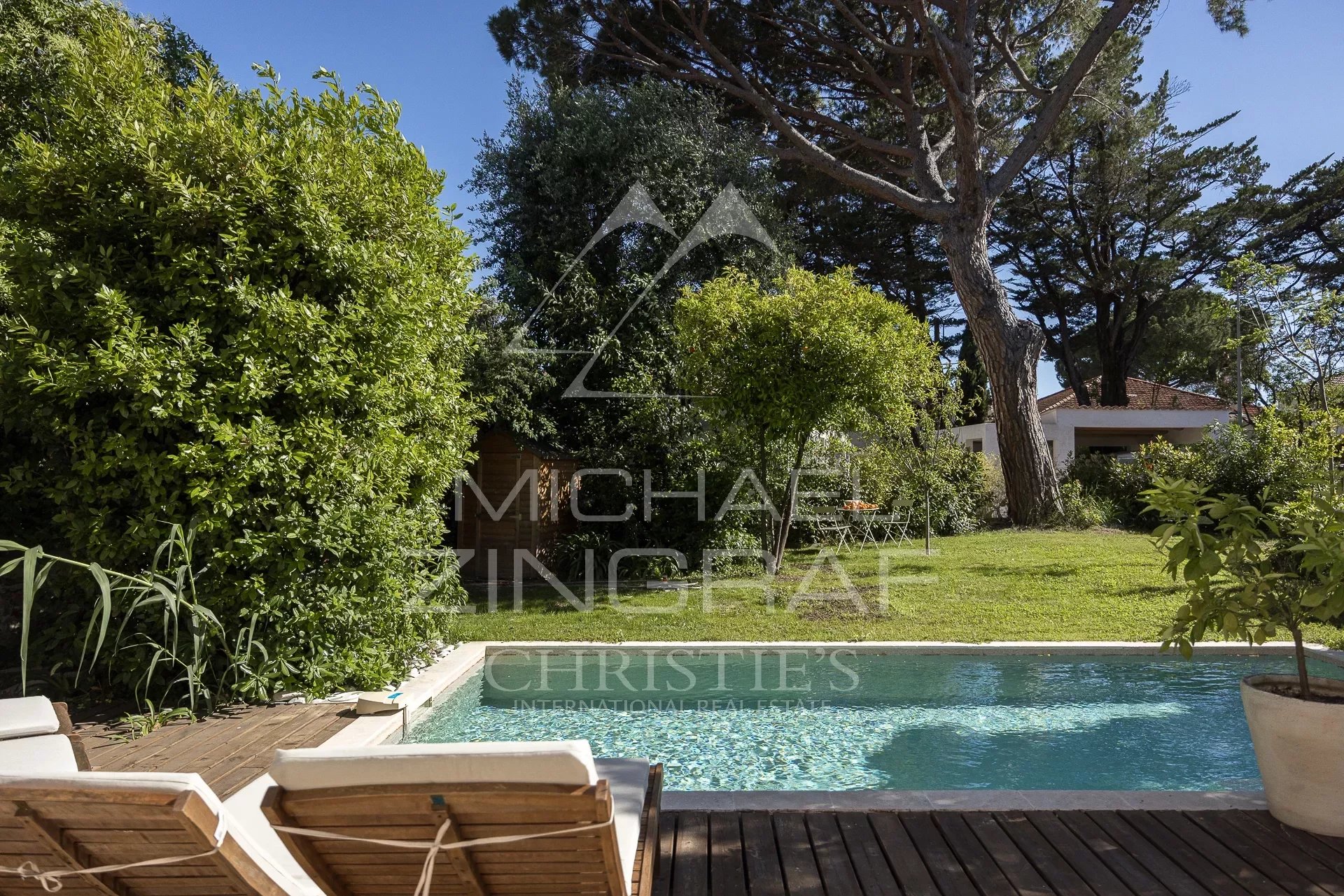 Cannes - Close to the city centre - two villas