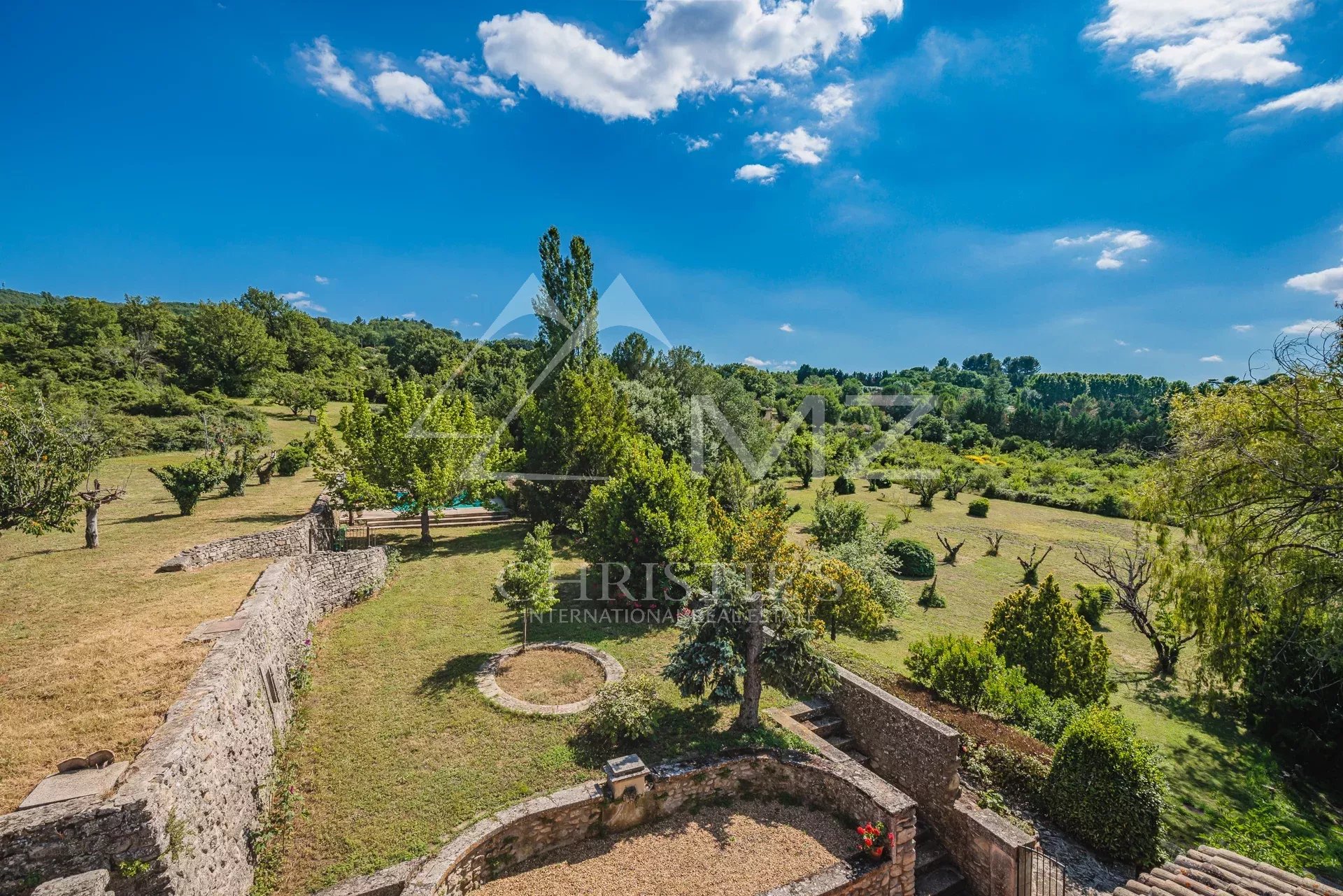 Belle propriété sur les hauteurs de la capitale du Luberon