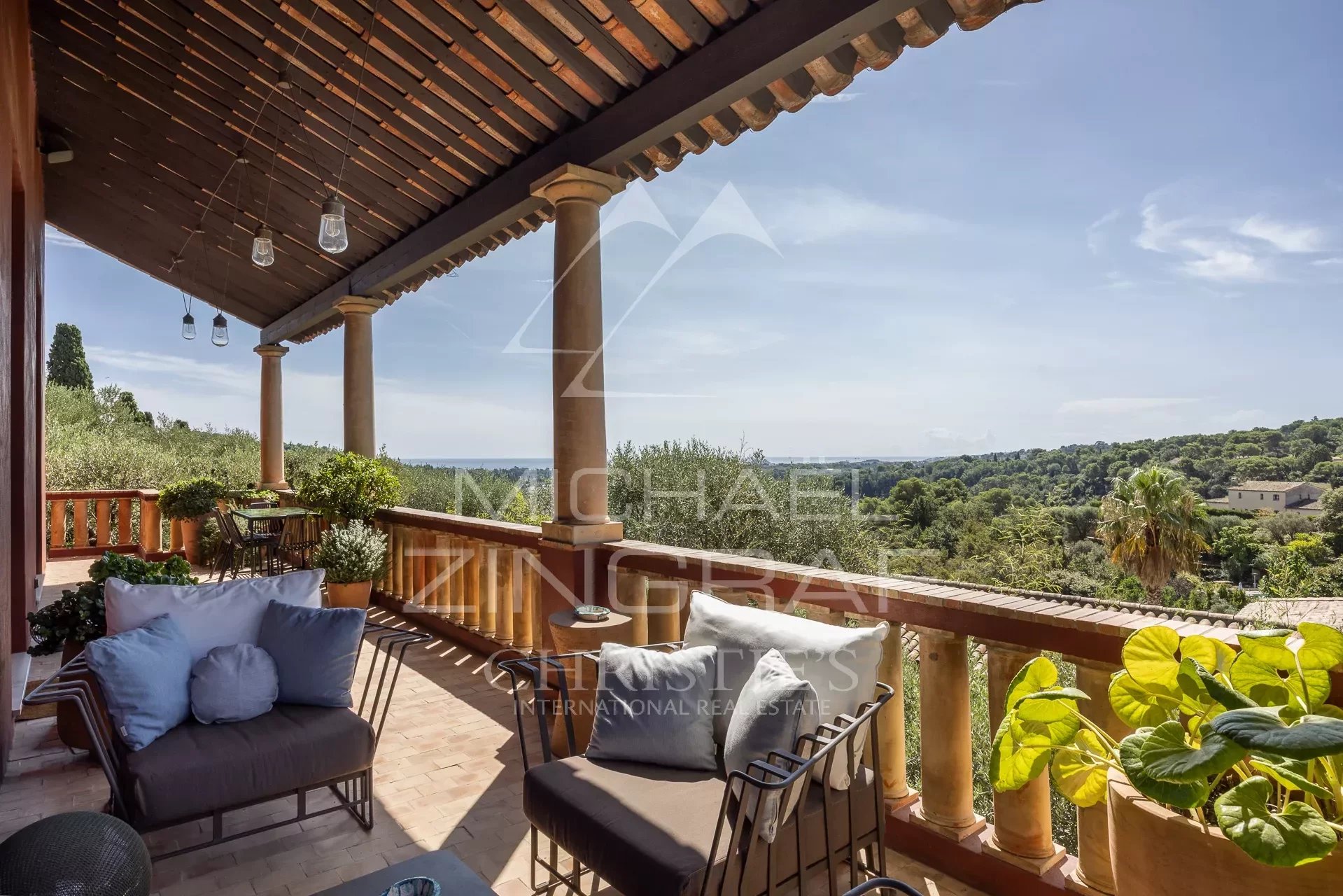 Wunderschöne renovierte Villa mit Meerblick