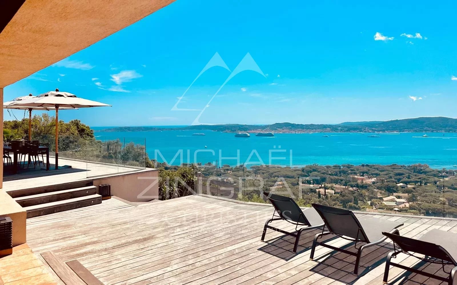 Charaktervolle Villa mit atemberaubendem Meerblick auf den Golf von Saint-Tropez