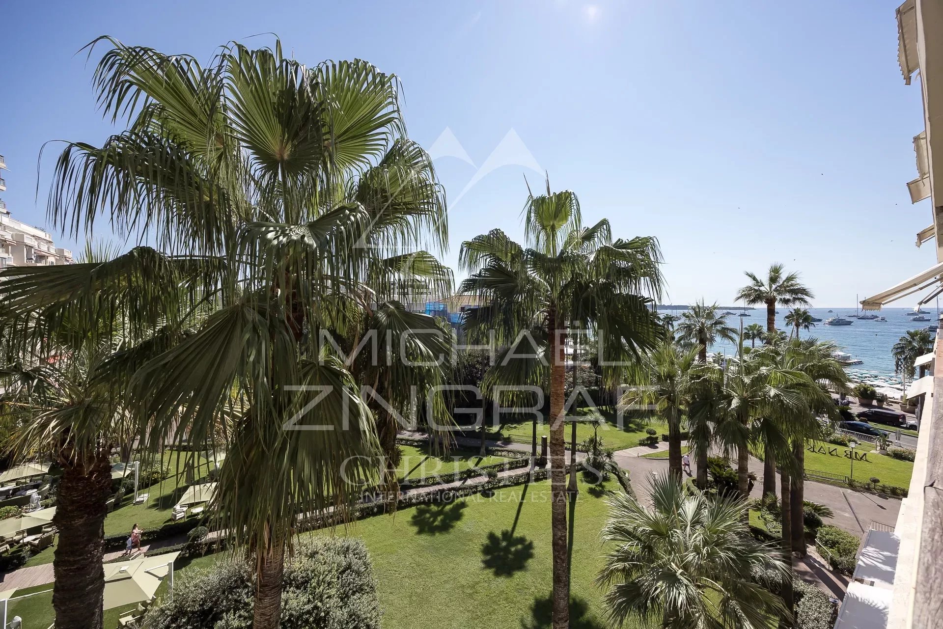 Cannes Croisette - Mondrian - 2 bedrooms flat with sea view