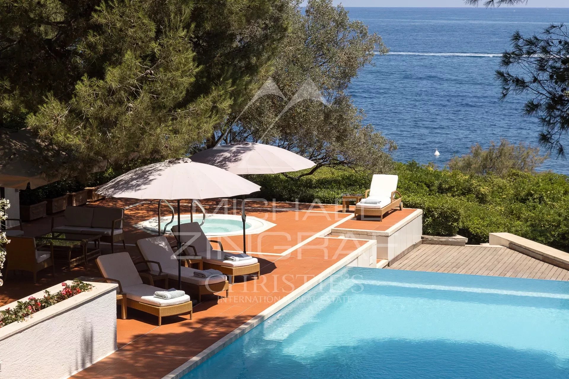 Cap d'Antibes - Einzigartiges Anwesen mit 9 Schlafzimmern