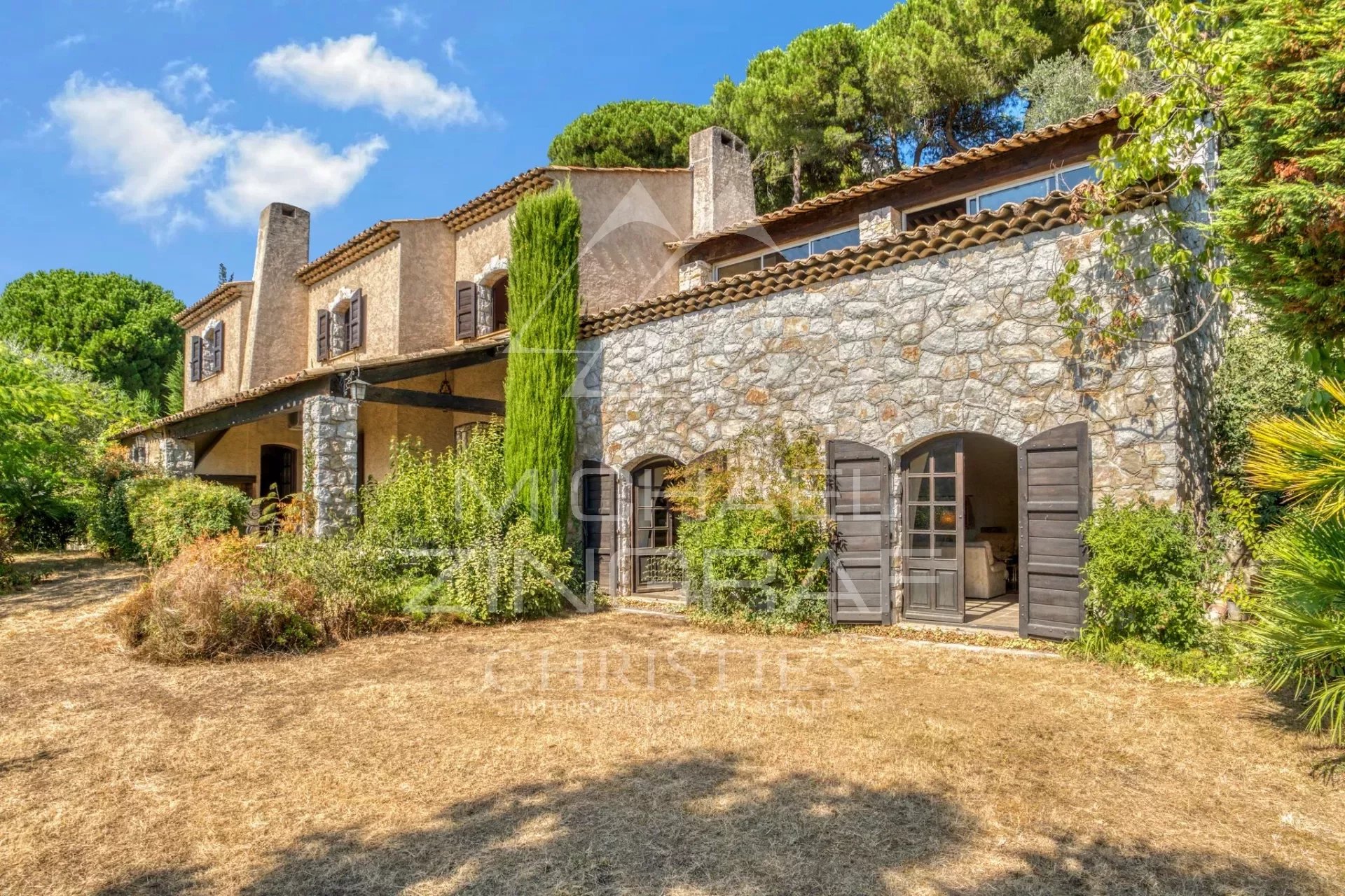 NICE RIMIEZ - PROVENCAL CHARACTER PROPERTY WITH POOL