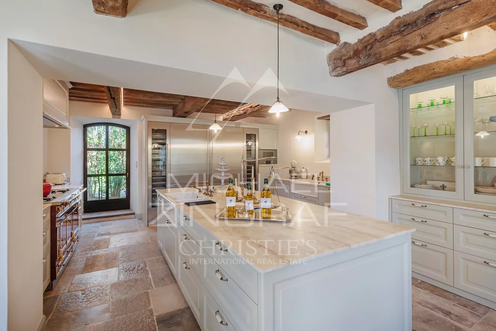 Exceptional property in the heart of the Luberon