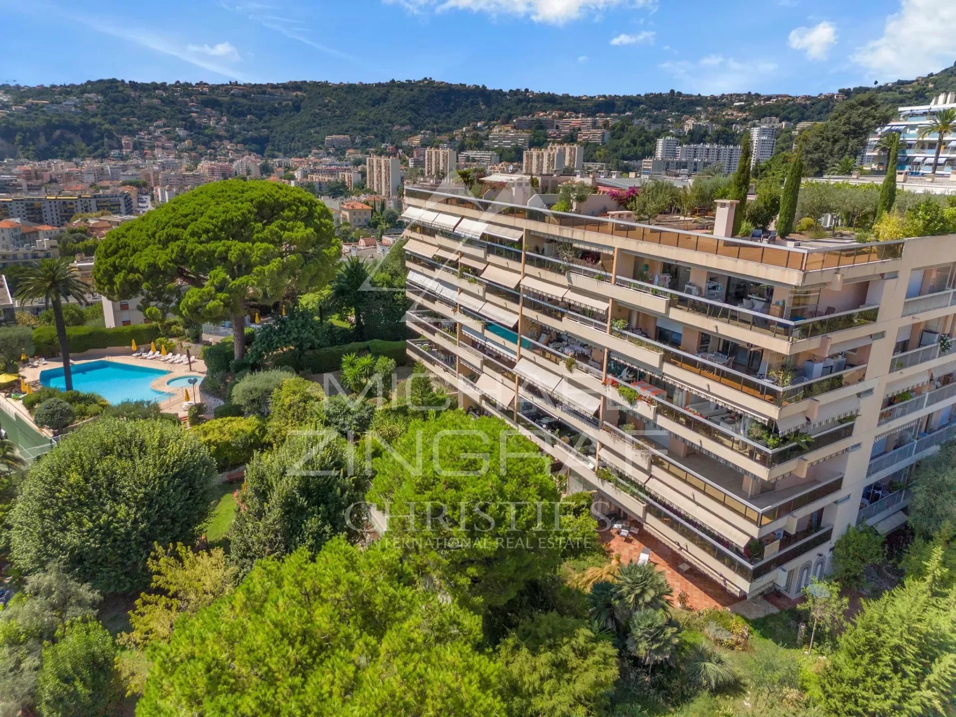 NICE-ST MAURICE-WOHNUNG IM ERDGESCHOSS MIT POOL UND TENNISPLATZ