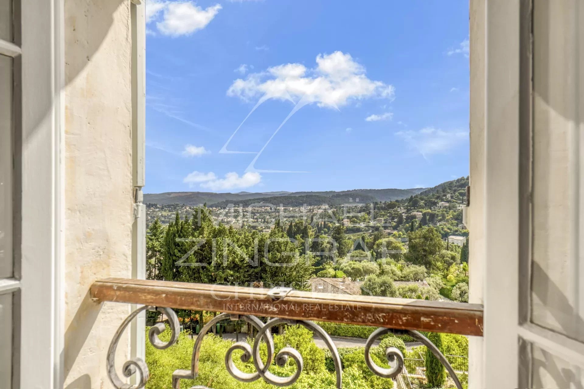 Saint-Paul-de-Vence - Villa provençale avec vue collines et mer - 5 chambres