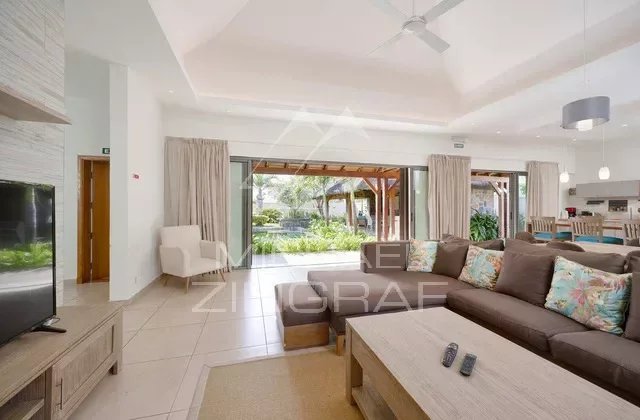 Luxurious 4 -bedroom villa in Pereybere