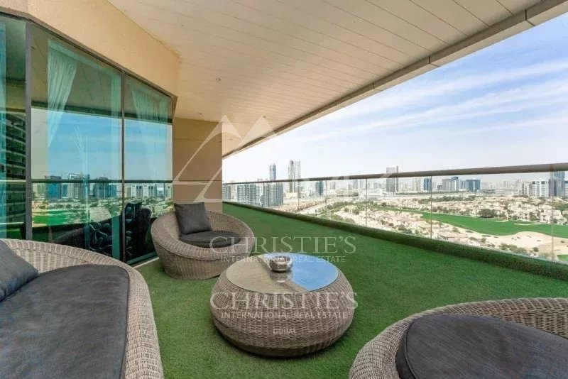 Exquisite Penthouse with Sweeping Golf Views